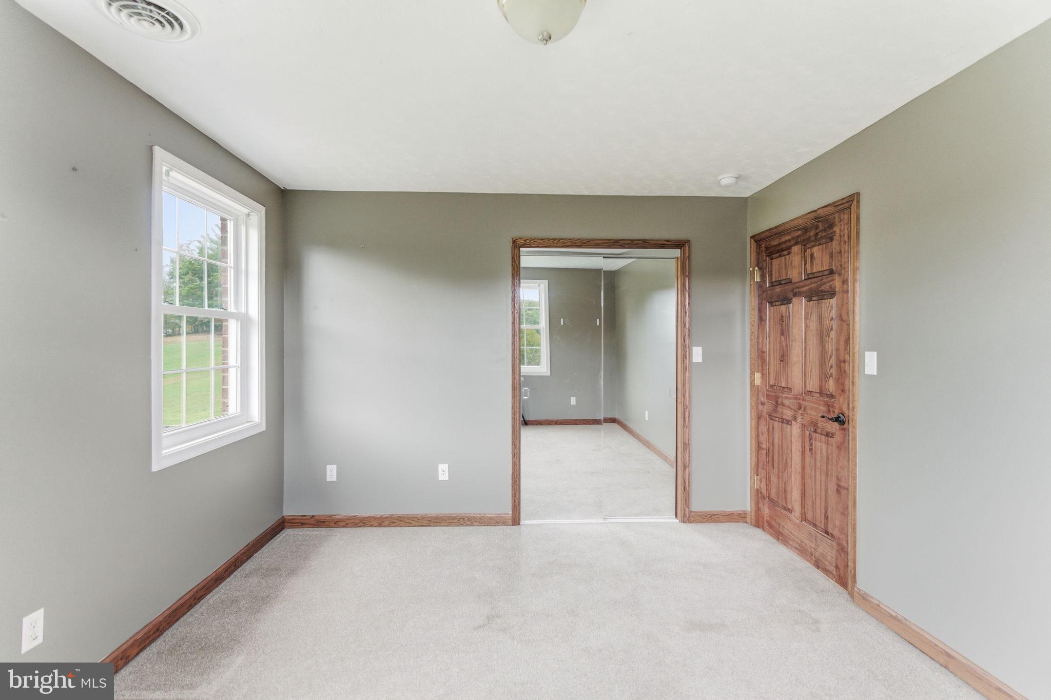 DRY RUN ACRES - Residential