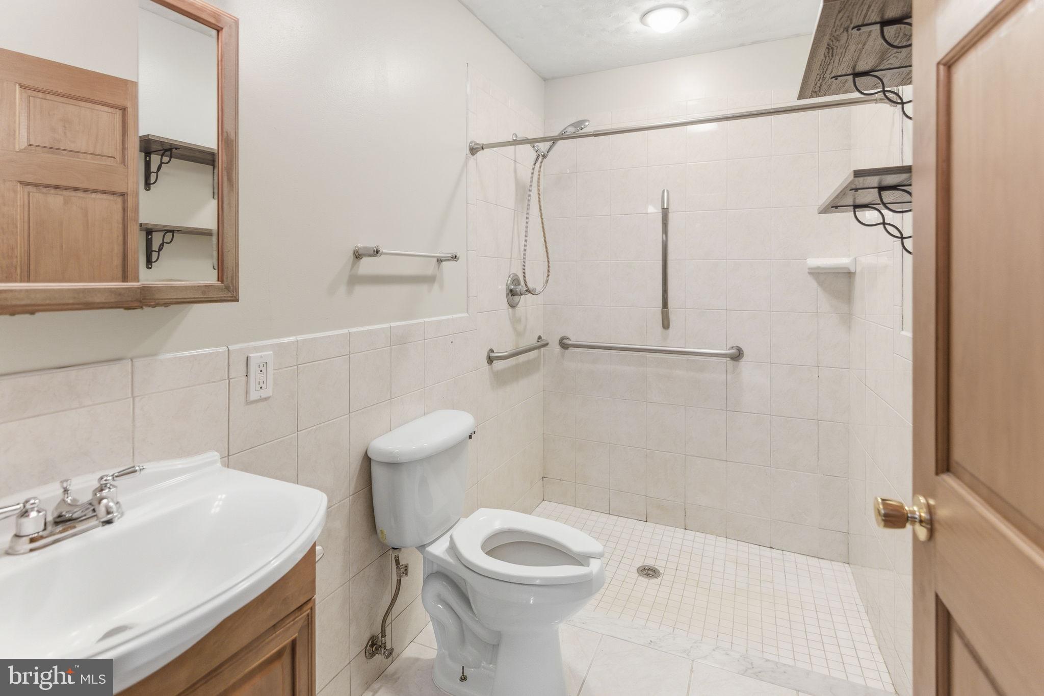 DRY RUN ACRES - Residential