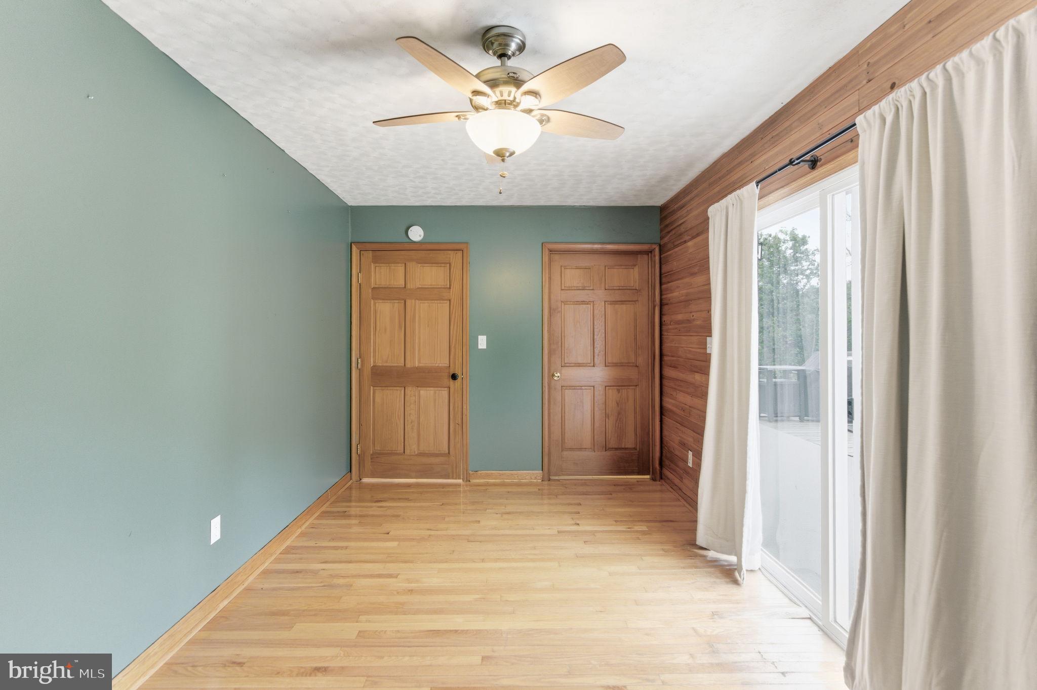 DRY RUN ACRES - Residential