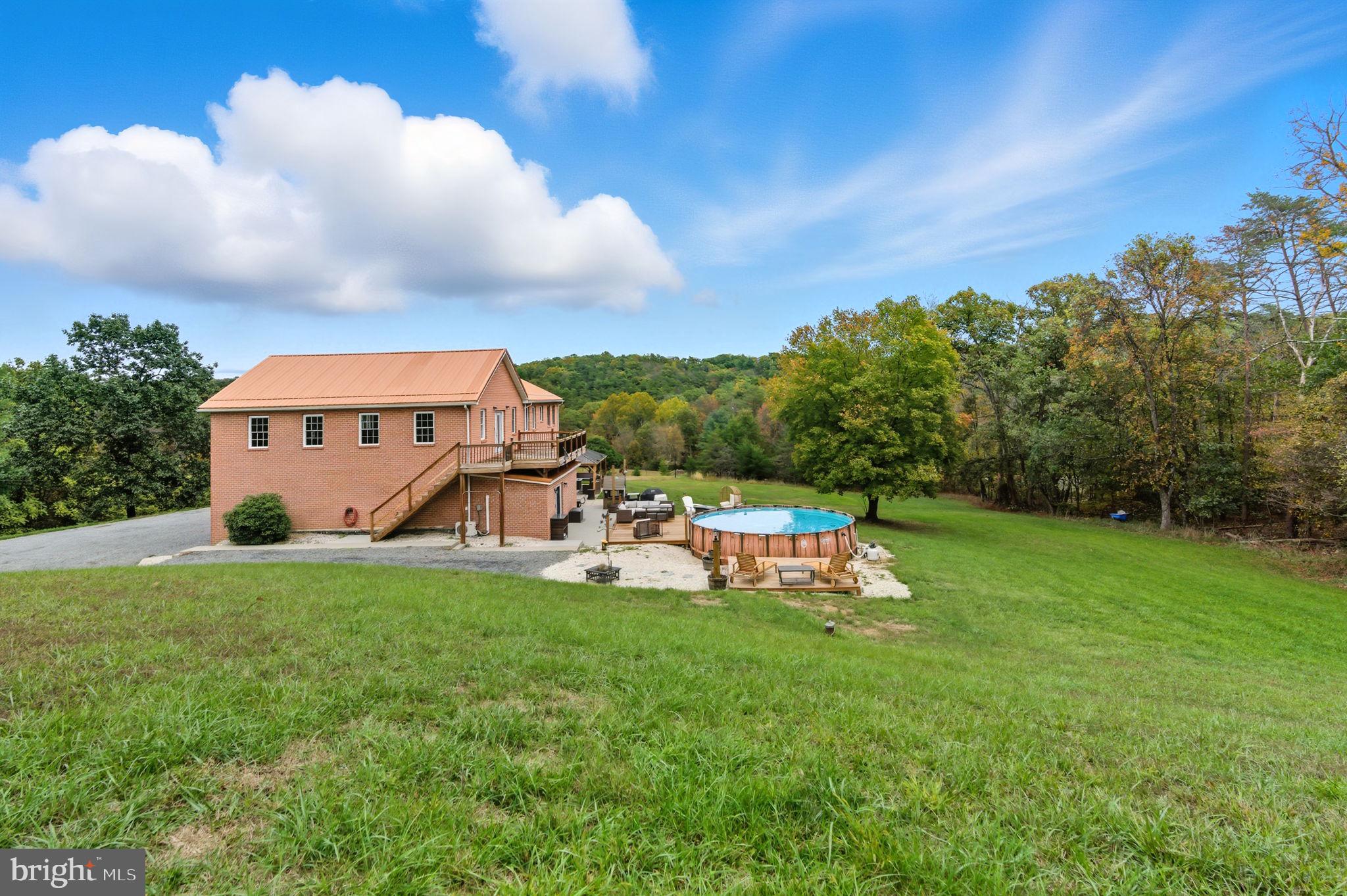 DRY RUN ACRES - Residential