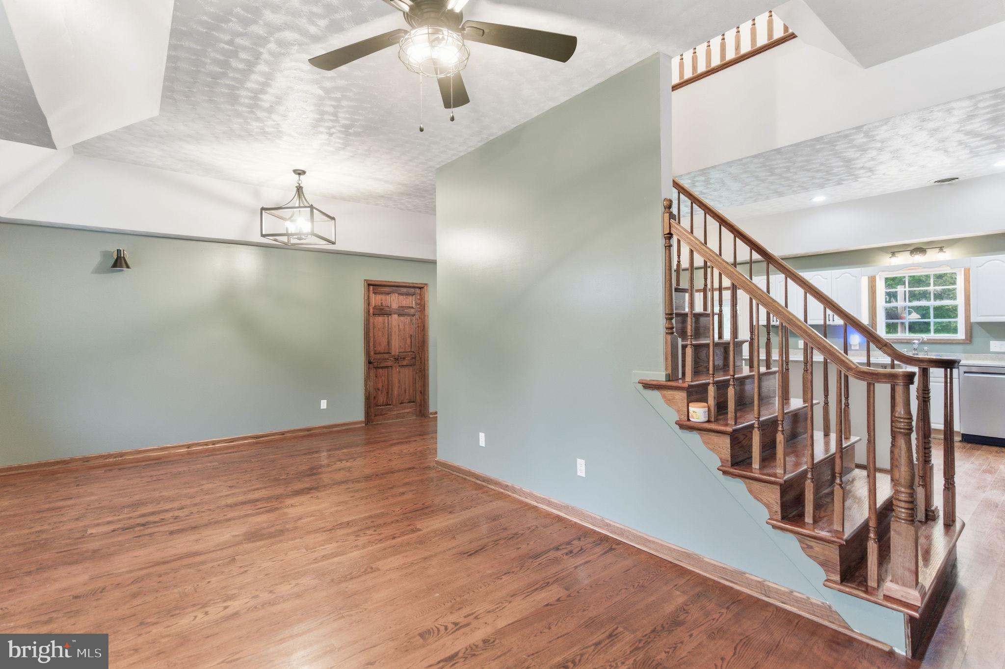 DRY RUN ACRES - Residential