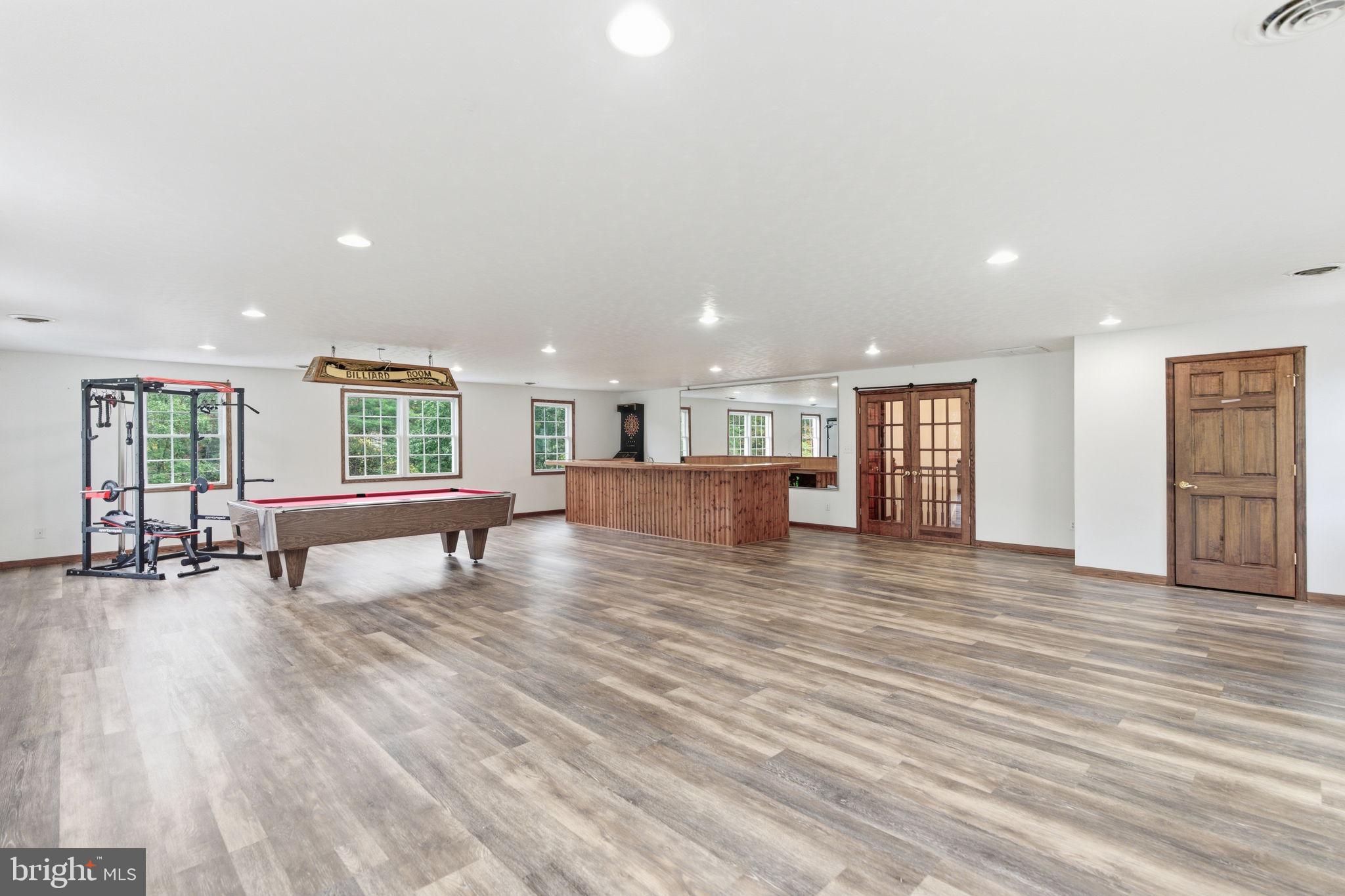 DRY RUN ACRES - Residential