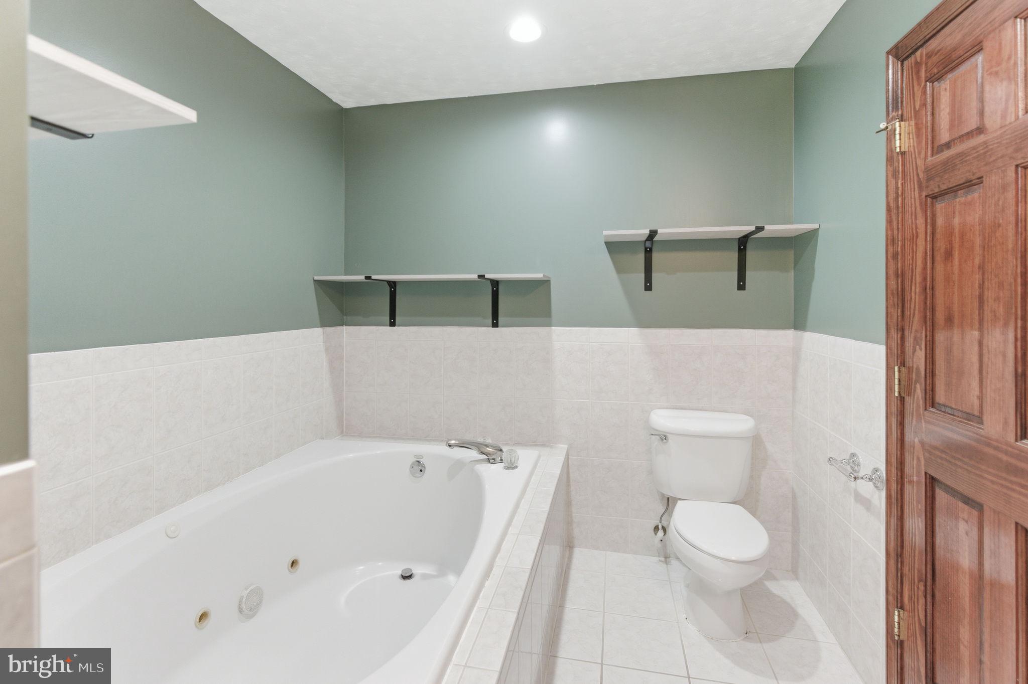 DRY RUN ACRES - Residential