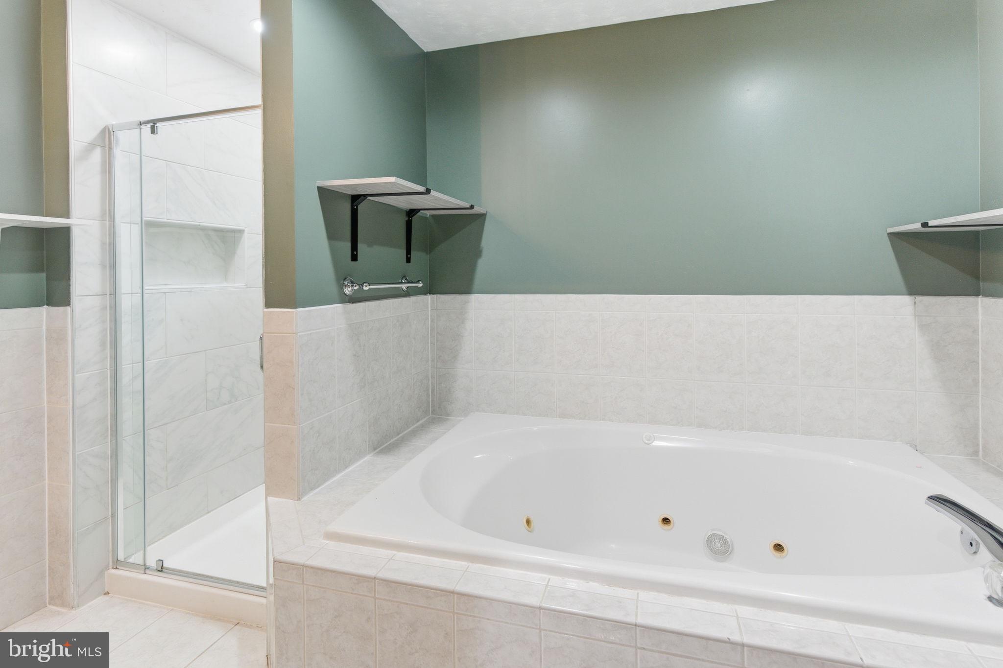 DRY RUN ACRES - Residential