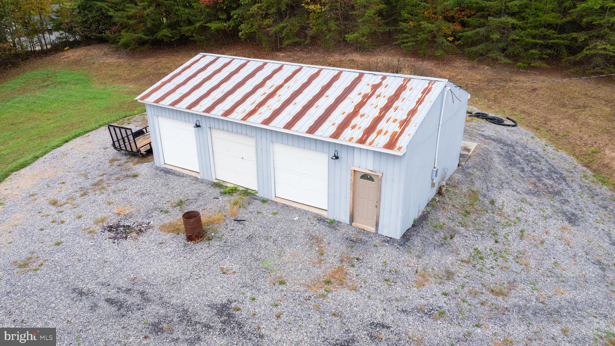 DRY RUN ACRES - Residential