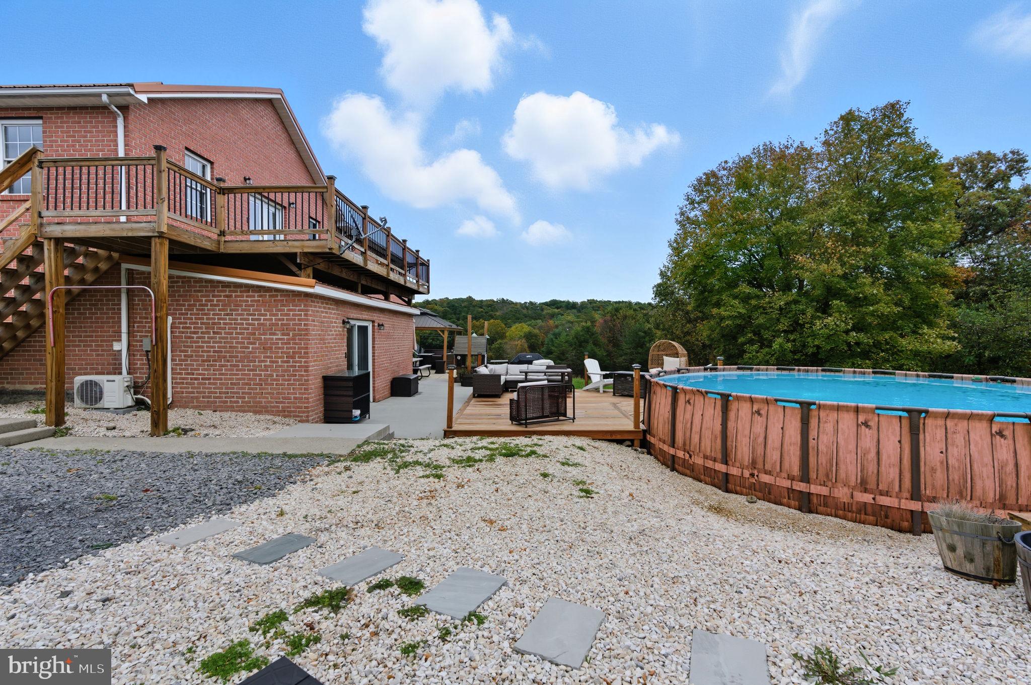 DRY RUN ACRES - Residential