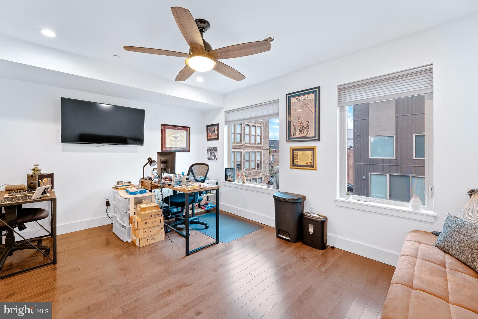 POINT BREEZE - Residential Lease