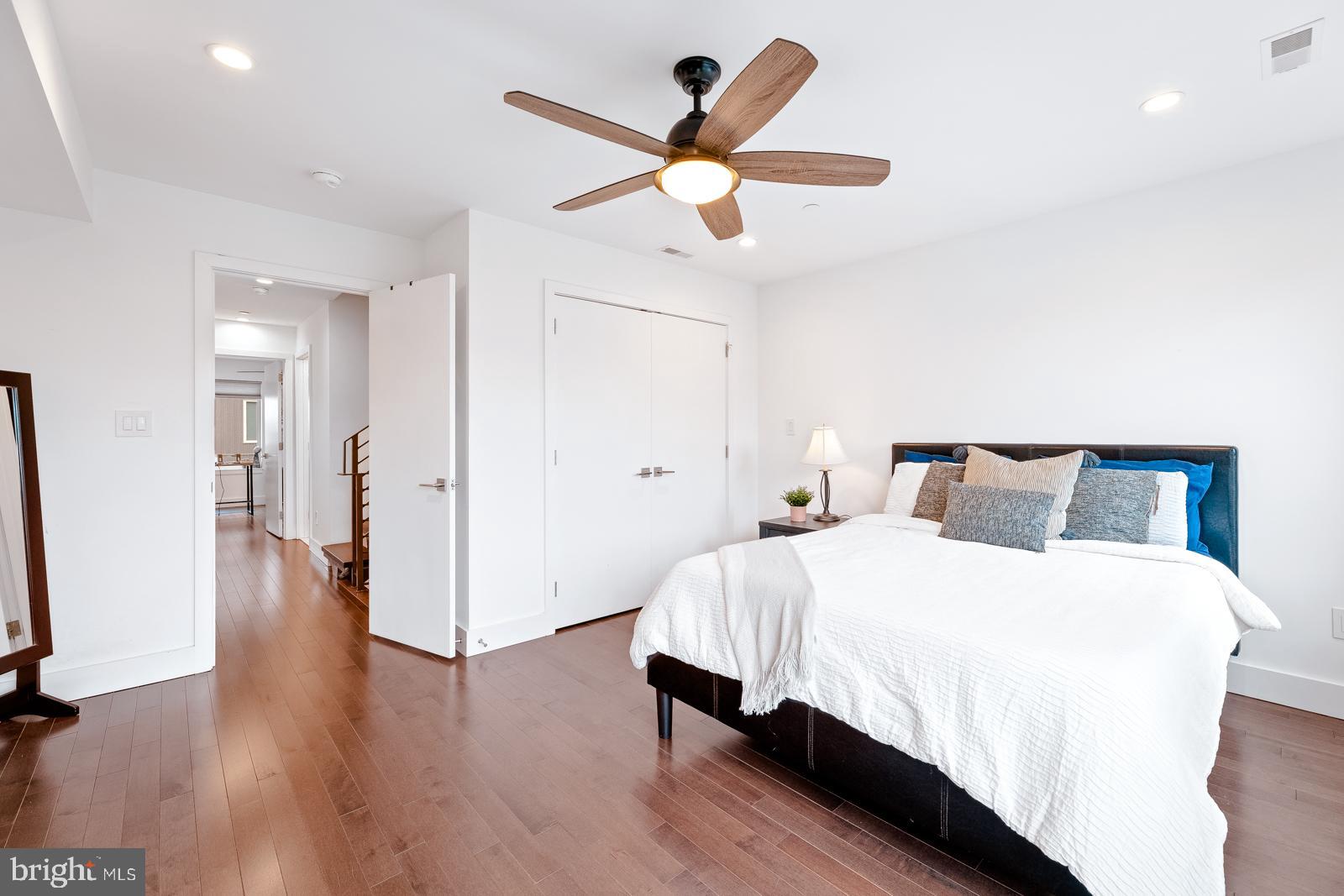 POINT BREEZE - Residential Lease