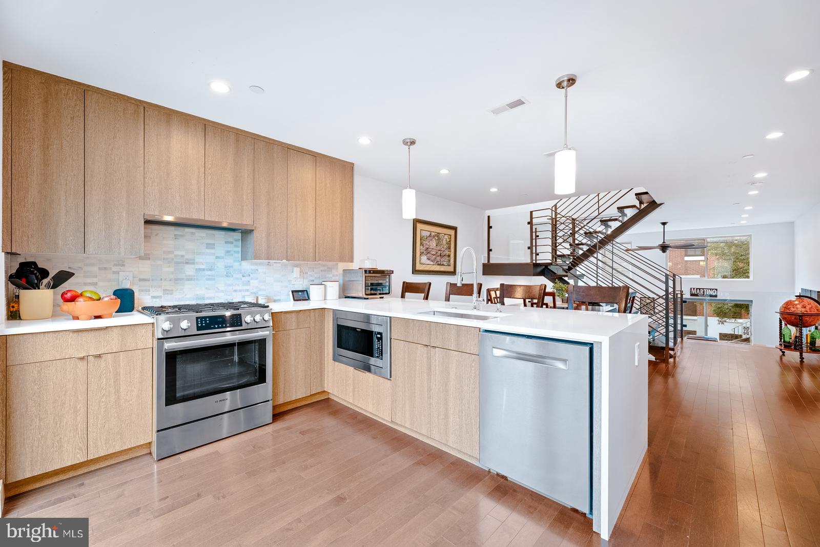 POINT BREEZE - Residential Lease