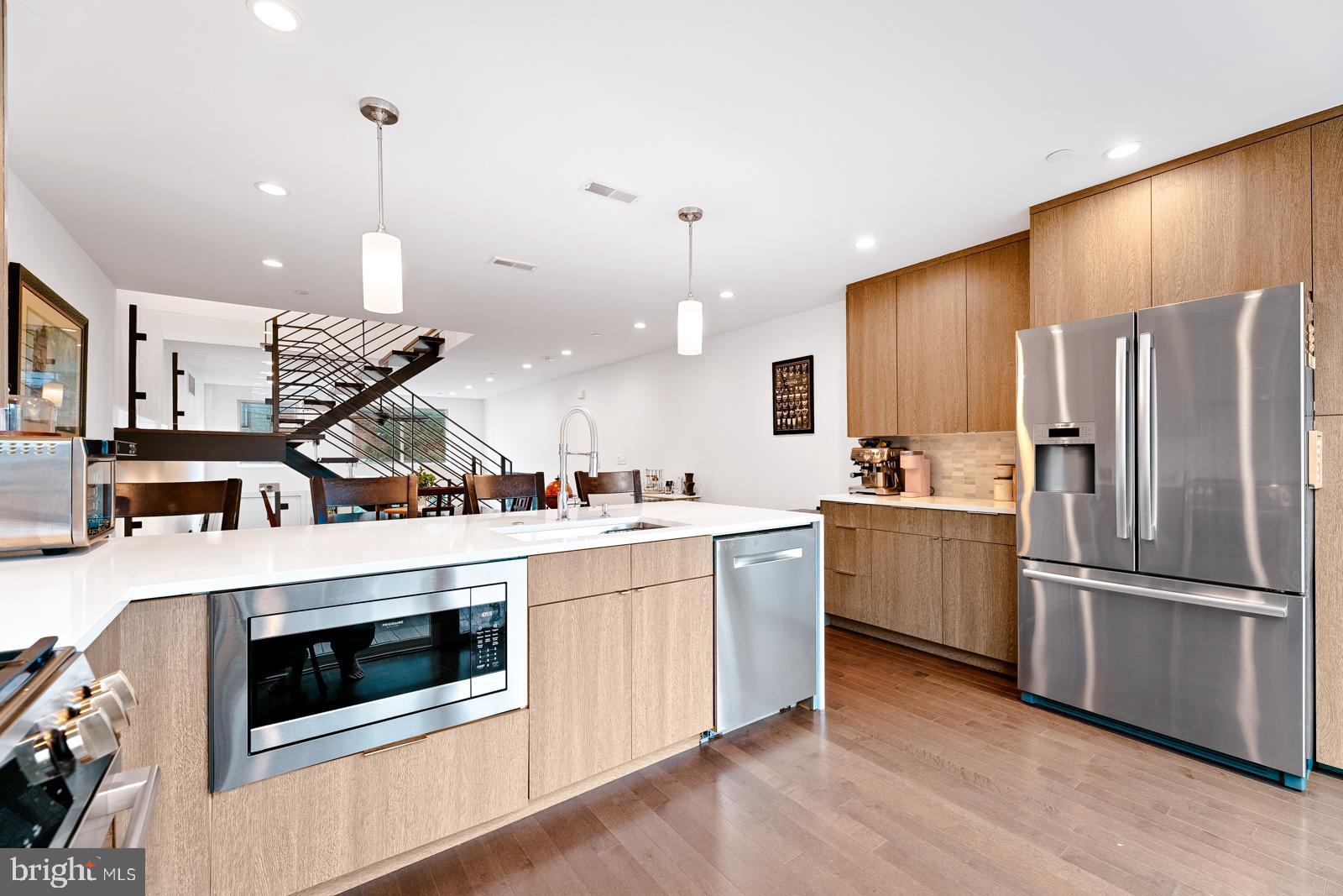 POINT BREEZE - Residential Lease