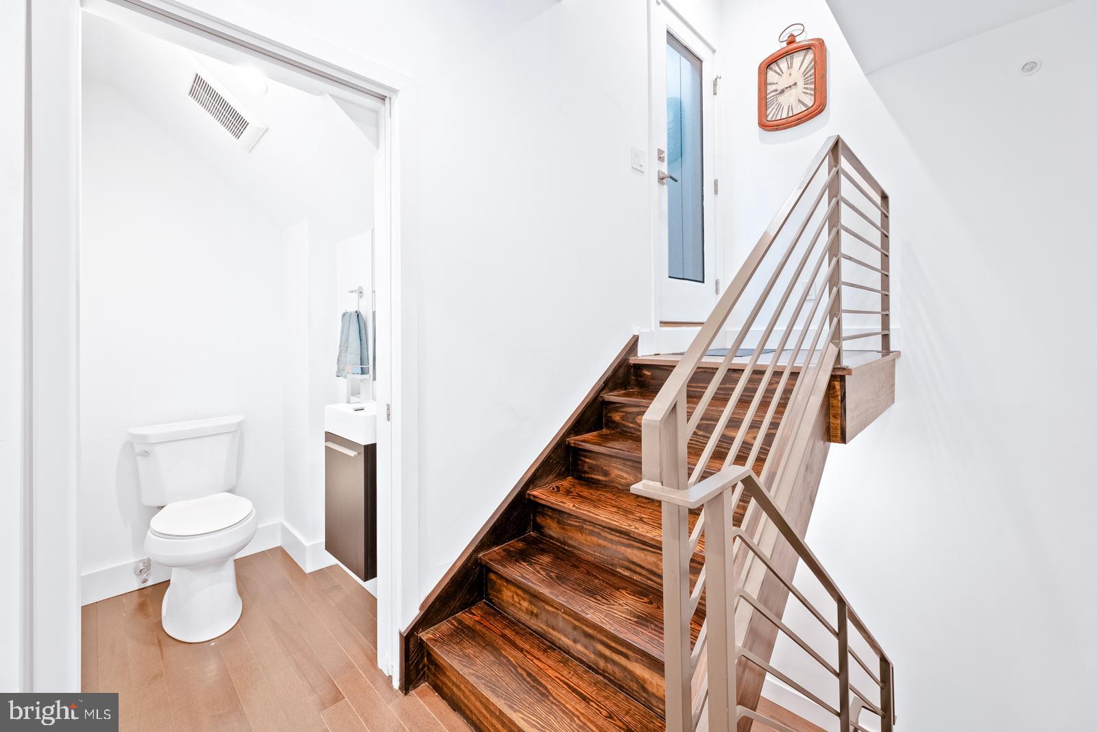 POINT BREEZE - Residential Lease