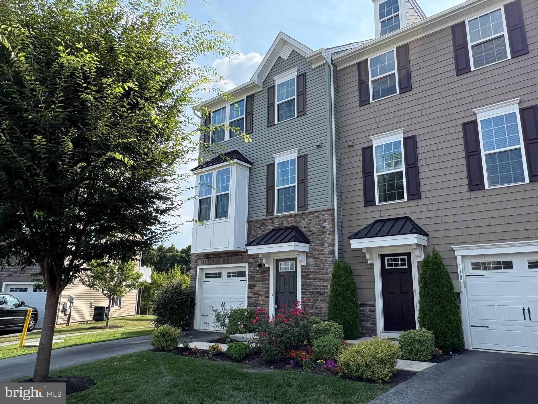Welcome to this beautifully maintained 3-bedroom, 2.5-bath end-unit townhome in the highly sought-after Malvern Walk community. Located in the top-rated Great Valley School District, this spacious home offers style, comfort, and convenience in a family-friendly neighborhood.
Step inside to the above-ground finished lower level, complete with a cozy bonus space perfect for a home office, gym, or playroom, and direct access to the attached one-car garage. Upstairs, the main living level features an updated kitchen with granite countertops, stainless steel appliances, ample cabinetry, and a large center island with seating. The adjacent breakfast area opens to a generous deck overlooking the backyard—ideal for morning coffee, entertaining, or summer barbecues. The inviting family room offers a warm, spacious setting for relaxing at the end of the day. On the upper level, you'll find a large primary suite complete with a walk-in closet and a luxurious en-suite bathroom featuring a double vanity, soaking tub, and separate stall shower. Two additional bedrooms, a full hall bathroom, and a convenient laundry room complete the top floor.
This home is just minutes from Great Valley High School and Middle School, with quick access to Route 202, Route 30, and the PA Turnpike, making commuting a breeze. You'll also enjoy the close proximity to major shopping and dining destinations such as Wegmans, Giant, Target, and Boscov’s. This home combines modern updates, an ideal location, and thoughtful design—making it the perfect rental for anyone looking to enjoy the best of Malvern living. Don't miss out—schedule your private tour today!
**Currently owner occupied. Unit available October 1st- possibly earlier for the right tenant. Property will be freshly painted when vacated.