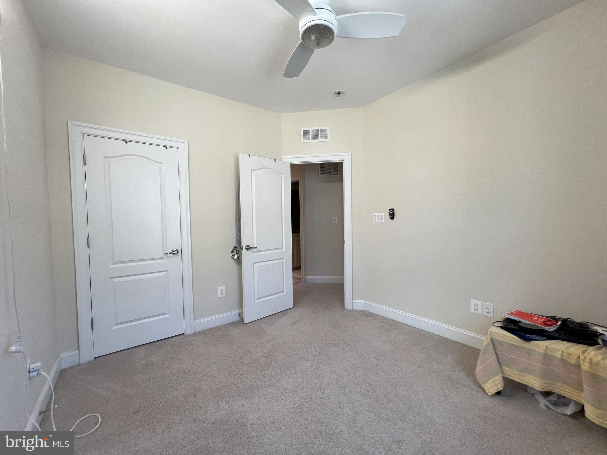 DISCOVERY SQUARE - Residential Lease