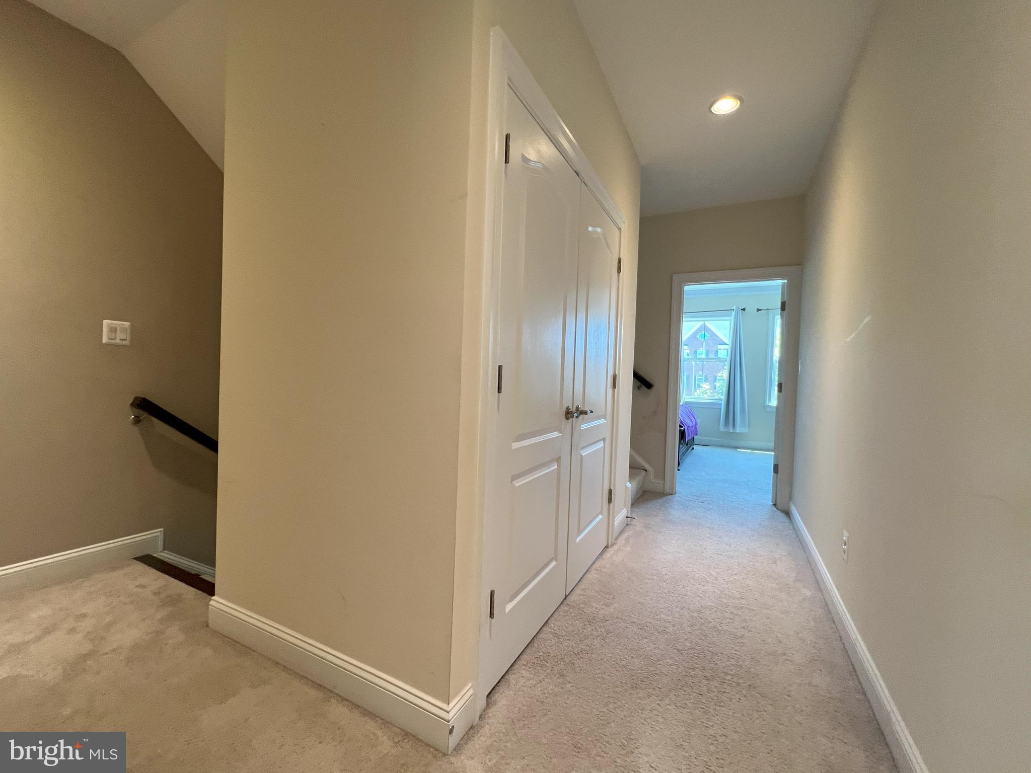 DISCOVERY SQUARE - Residential Lease