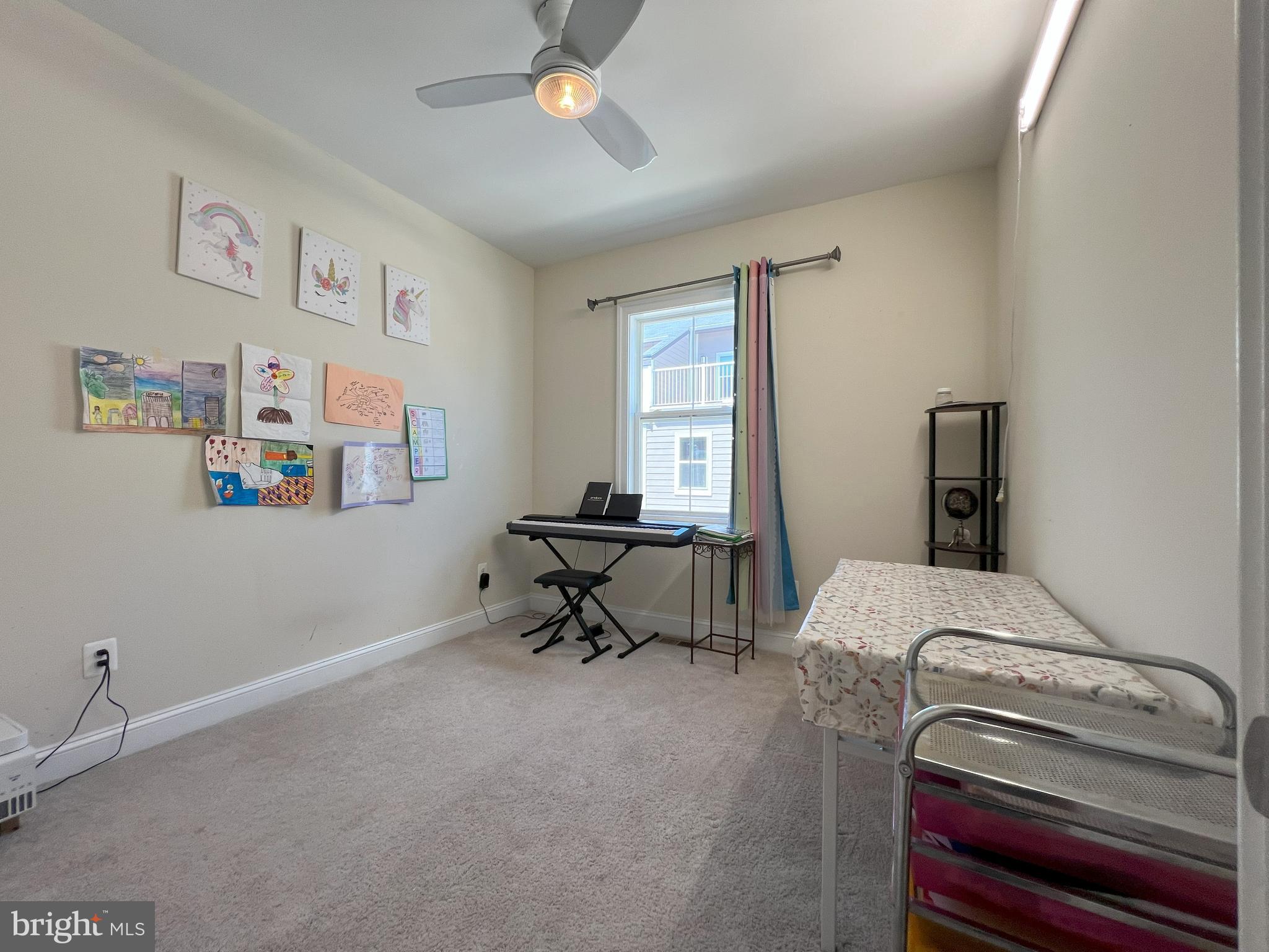 DISCOVERY SQUARE - Residential Lease