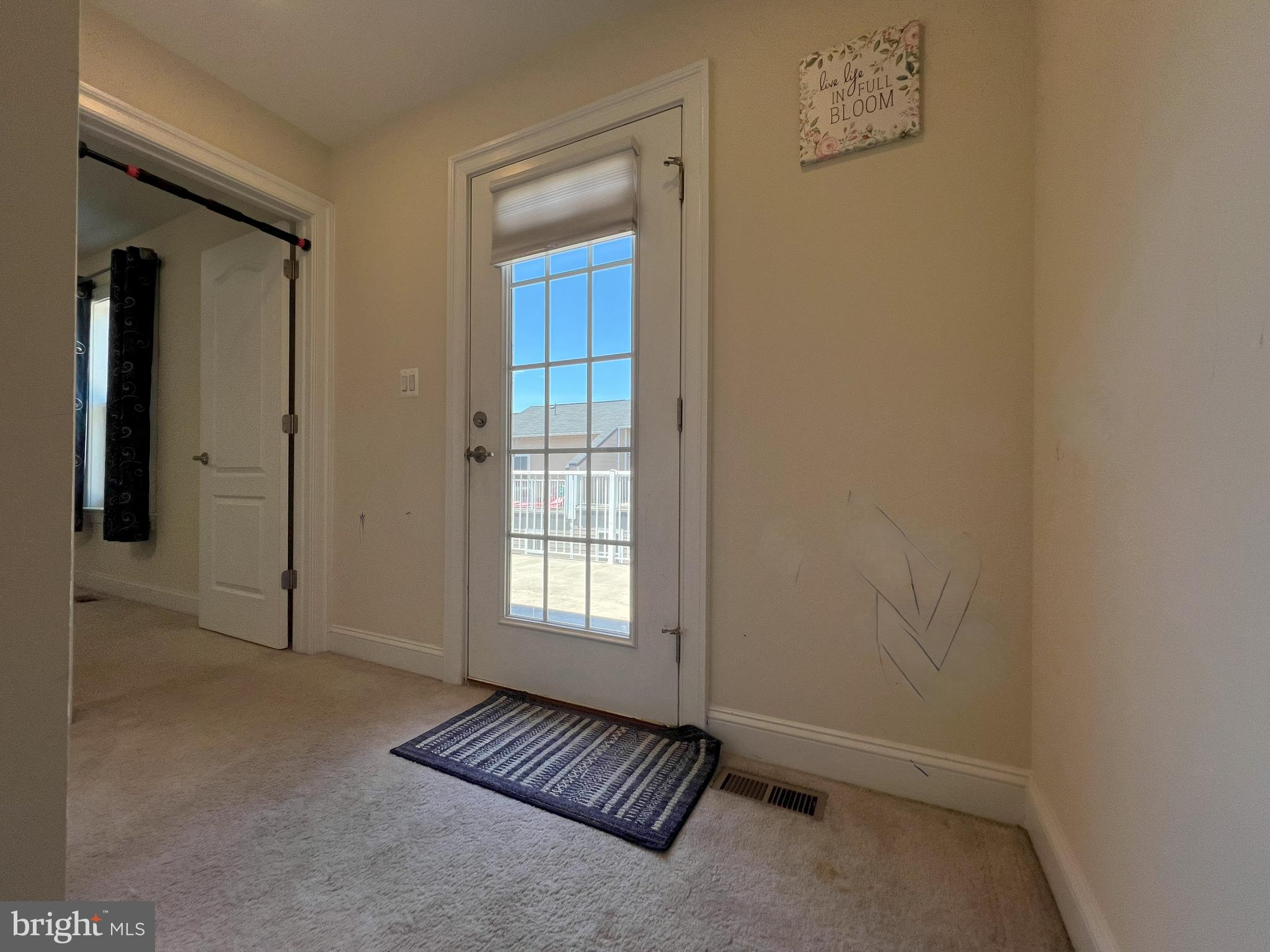 DISCOVERY SQUARE - Residential Lease