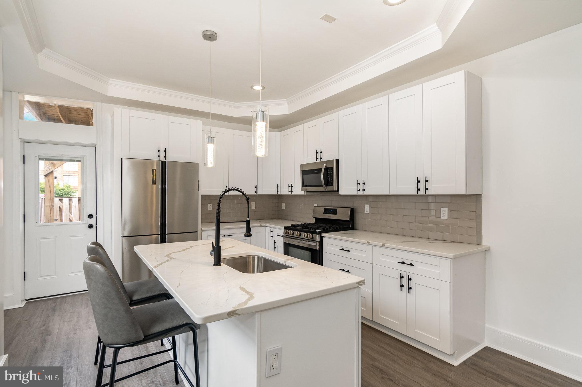 MILTON-MONTFORD - Residential