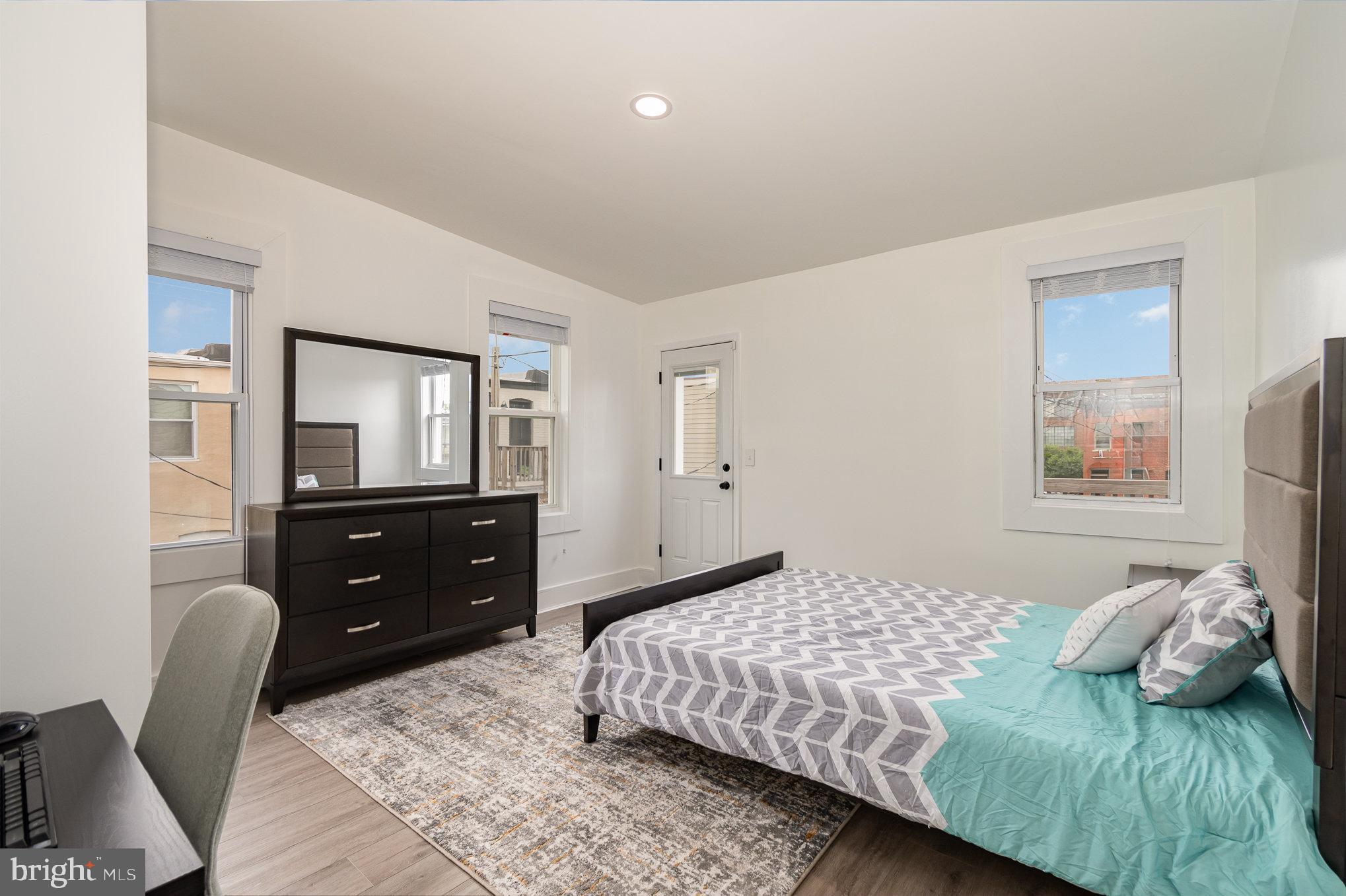 MILTON-MONTFORD - Residential