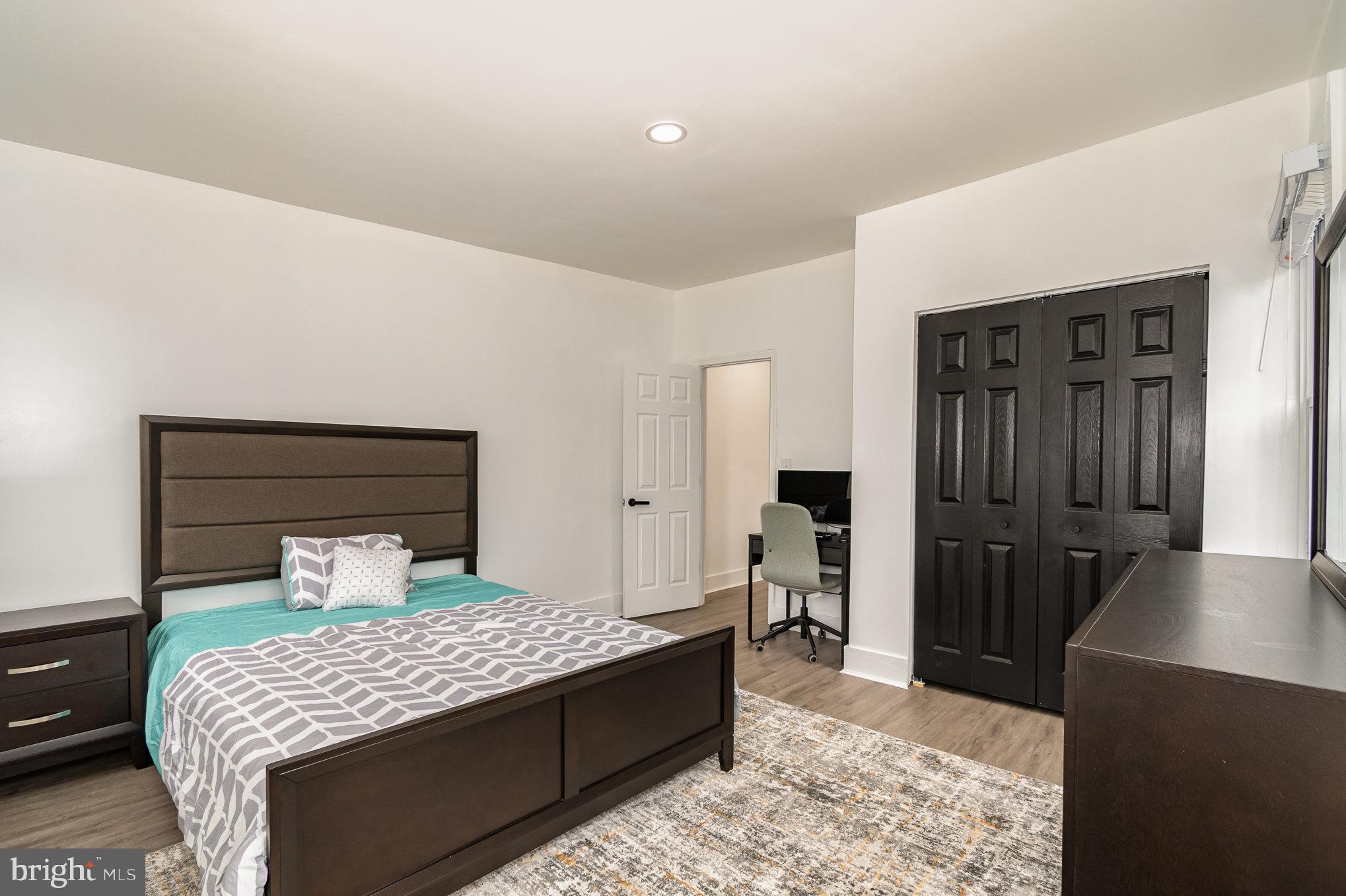 MILTON-MONTFORD - Residential