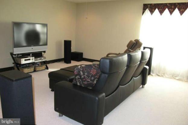 POTOMAC GREEN - Residential Lease