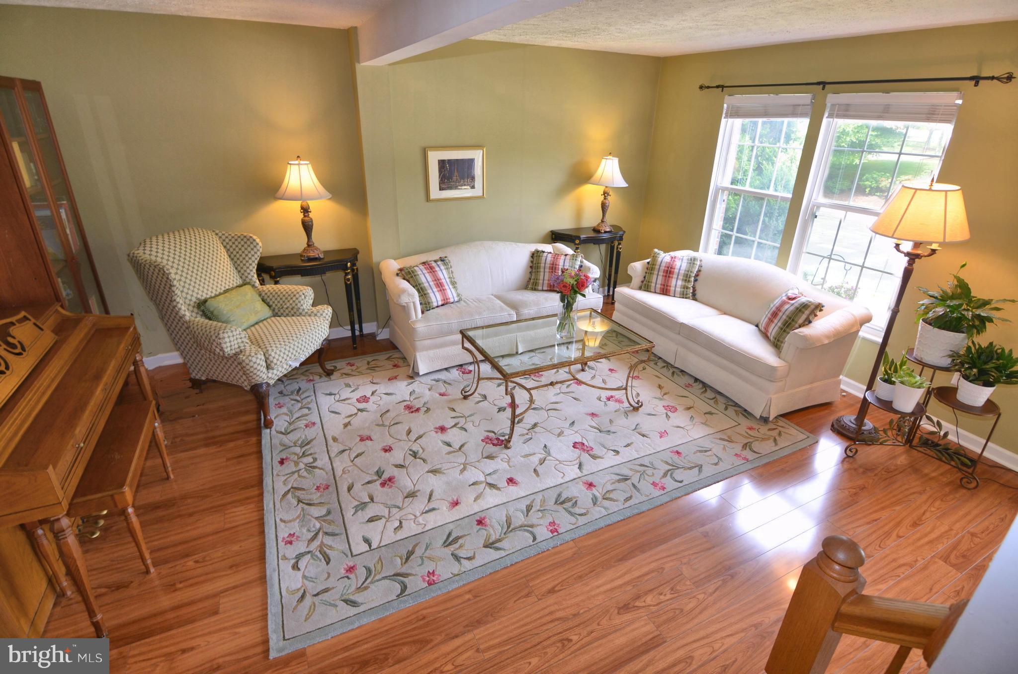 PINEY ORCHARD - Residential