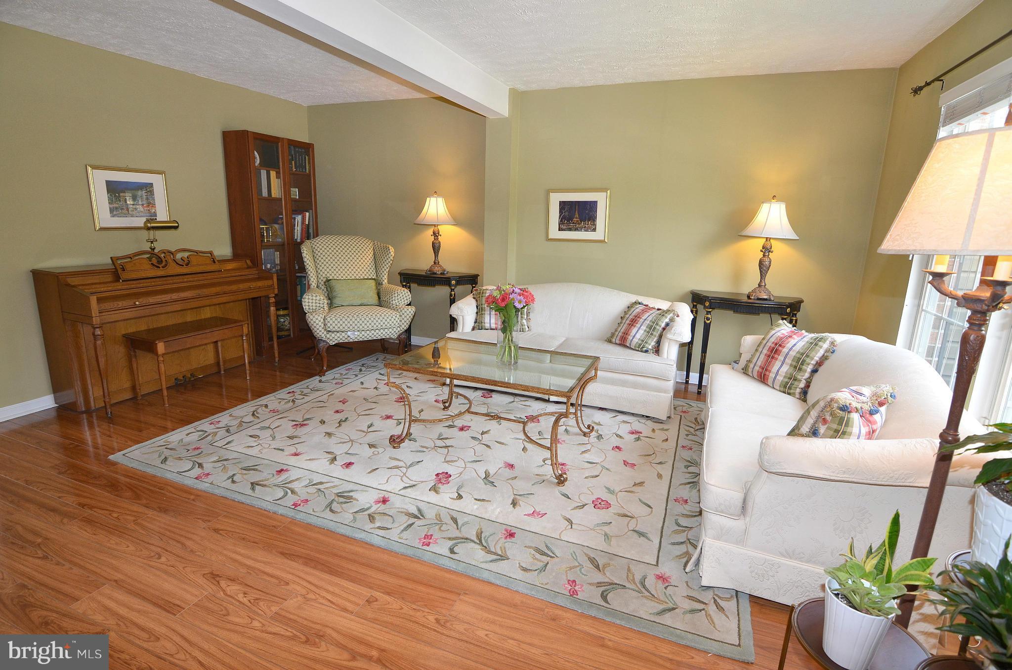 PINEY ORCHARD - Residential