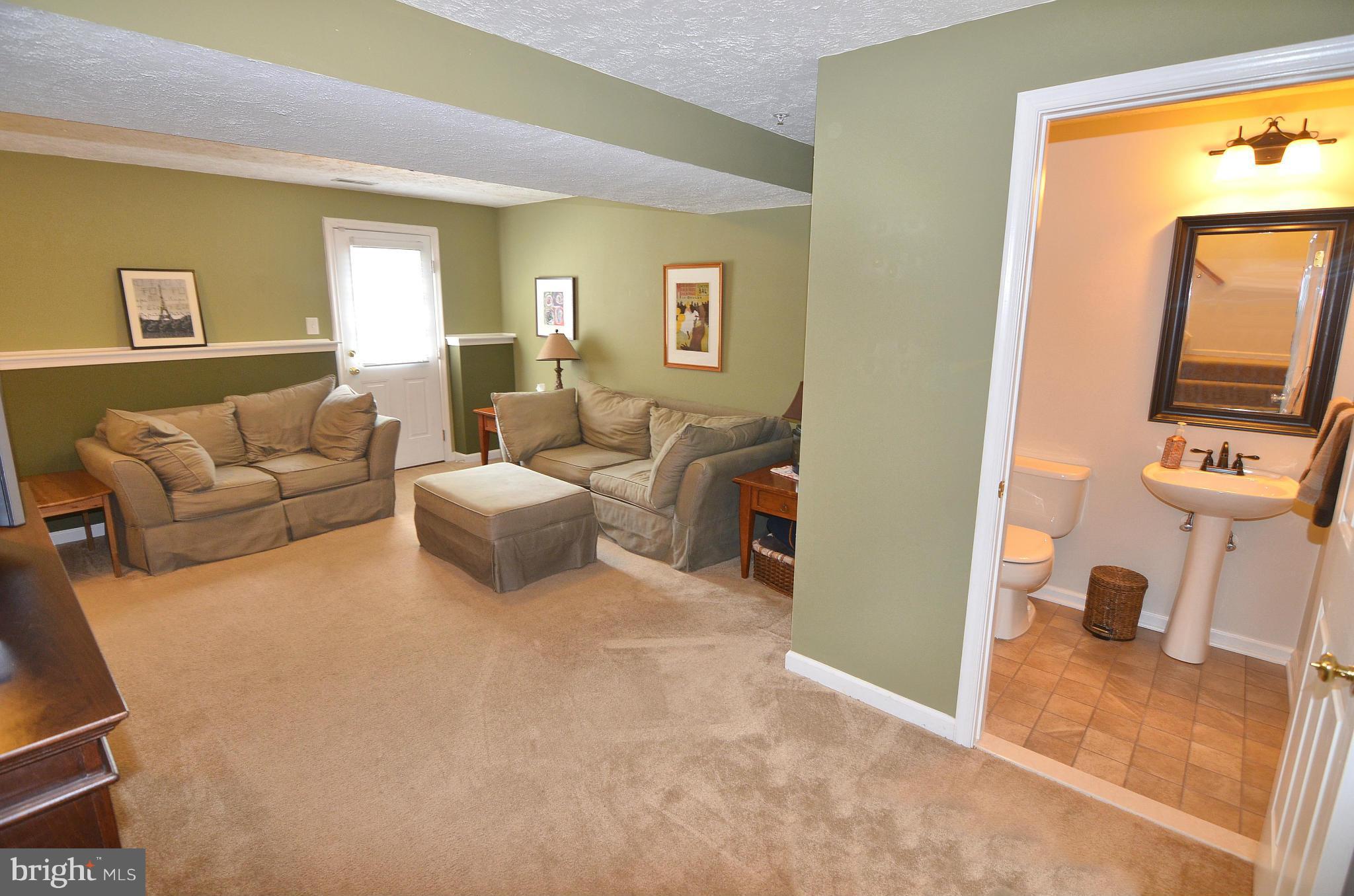 PINEY ORCHARD - Residential