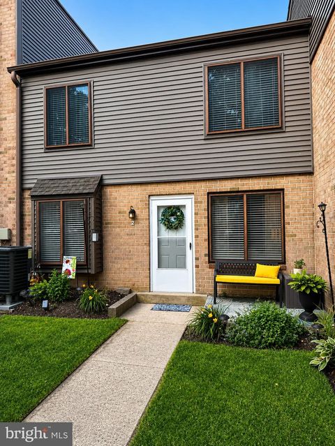 Condo For Sale - 5200 Hilltop Drive #137<br/> Delaware County, BROOKHAVEN, PA 19015