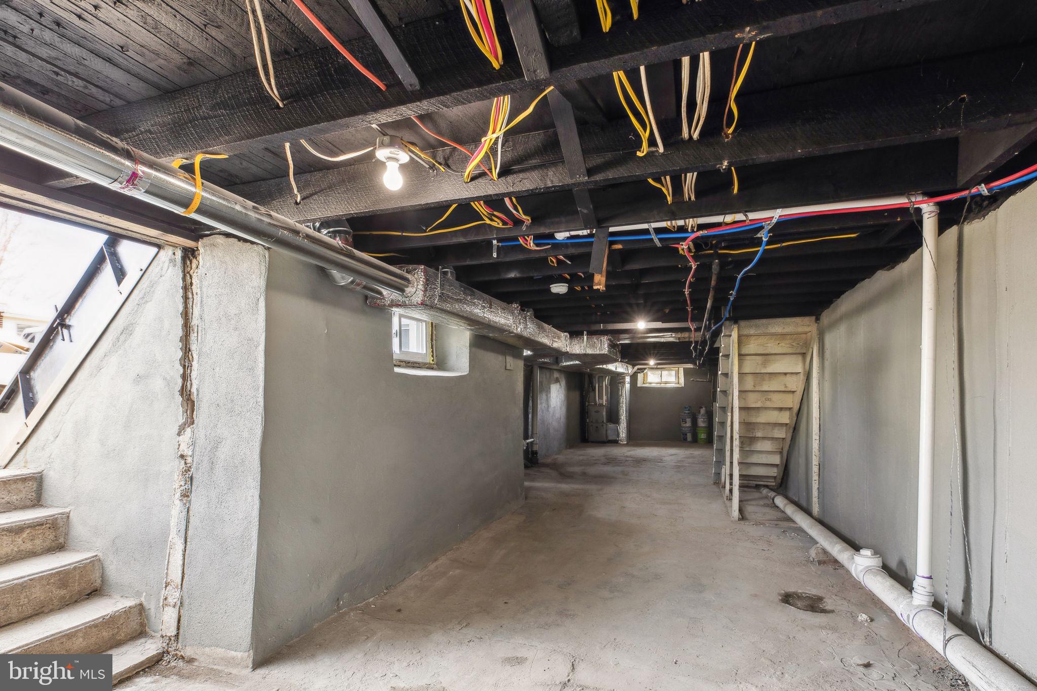 LANDSDOWNE STATION - Residential