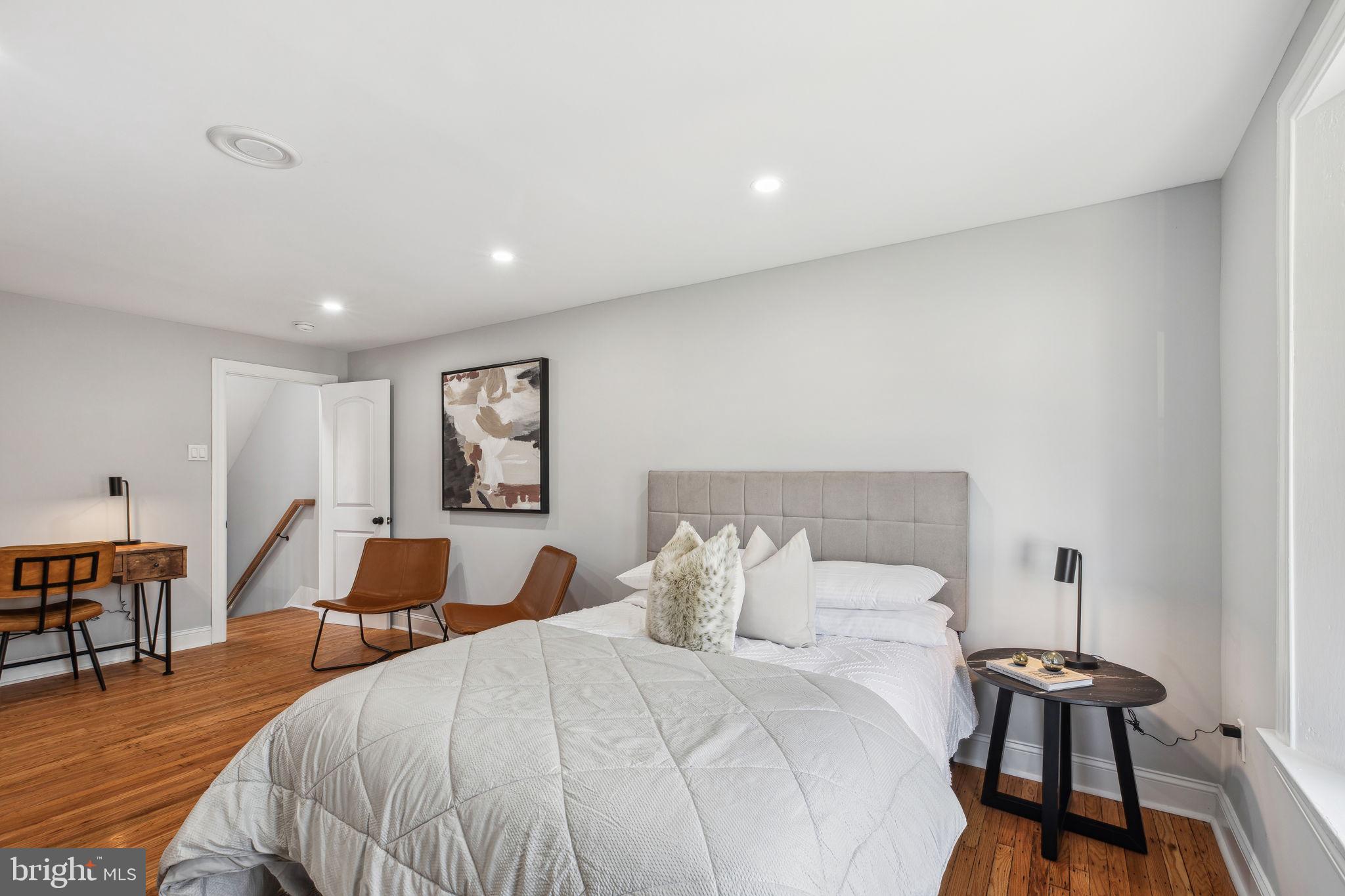 LANDSDOWNE STATION - Residential