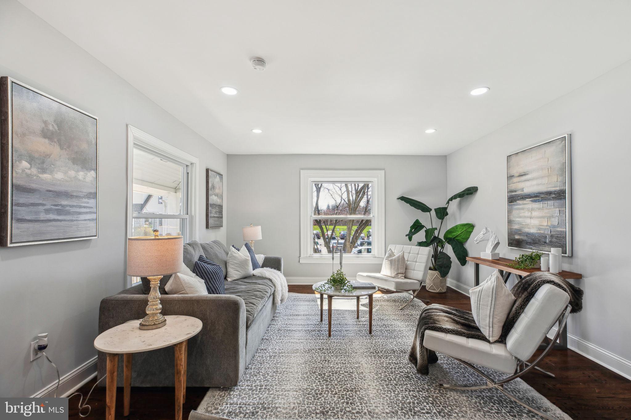 LANDSDOWNE STATION - Residential