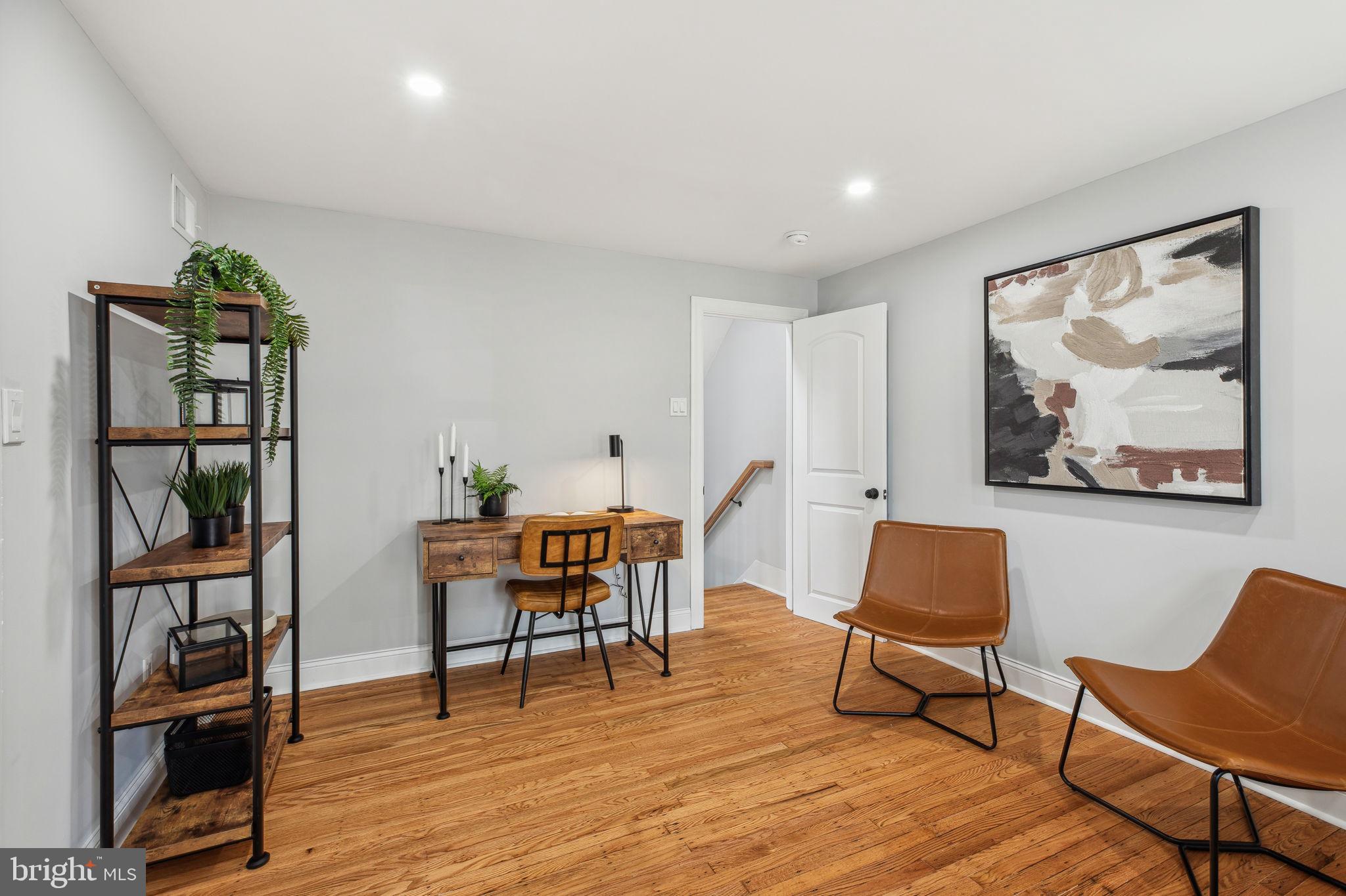 LANDSDOWNE STATION - Residential