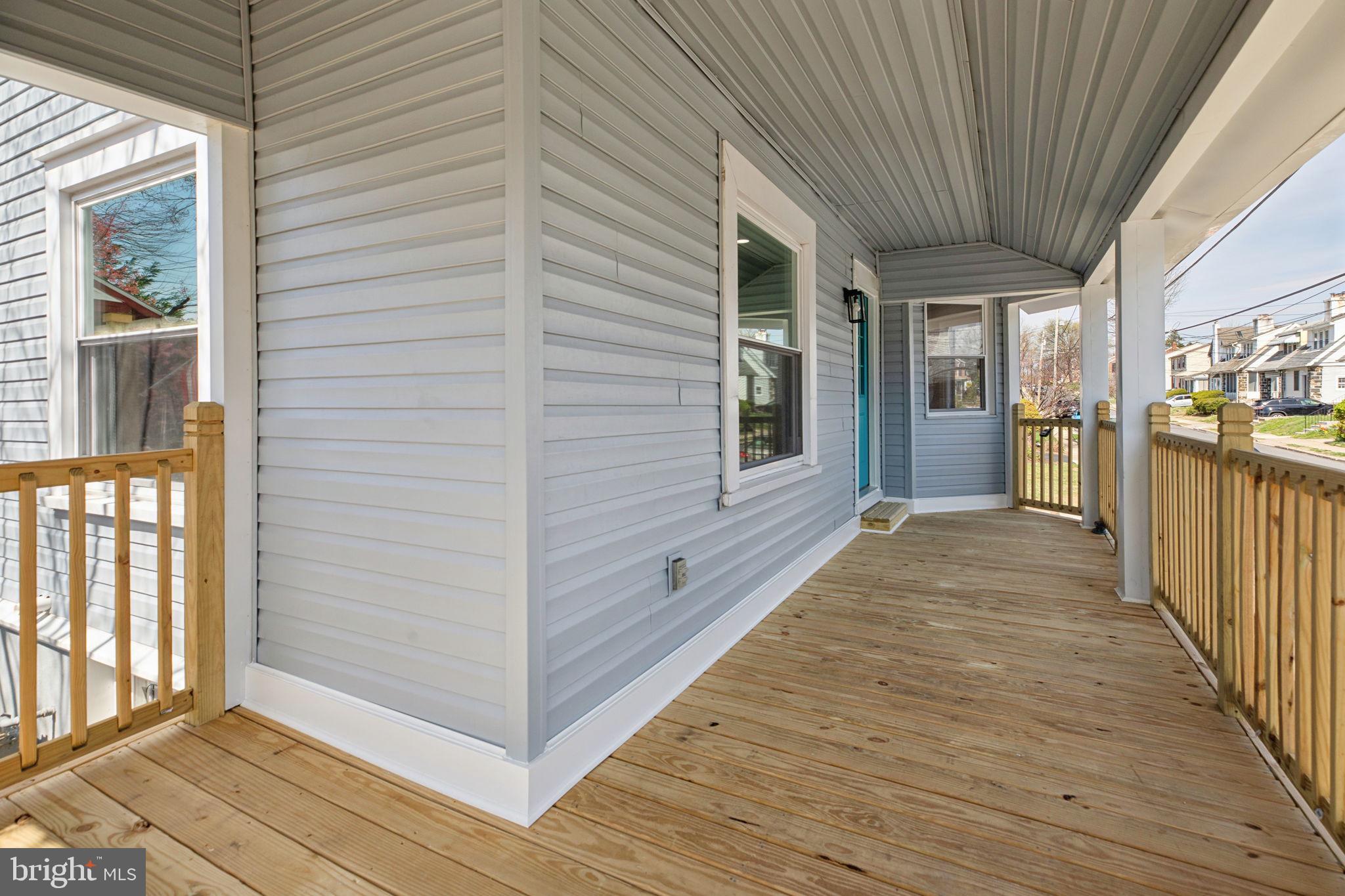 LANDSDOWNE STATION - Residential