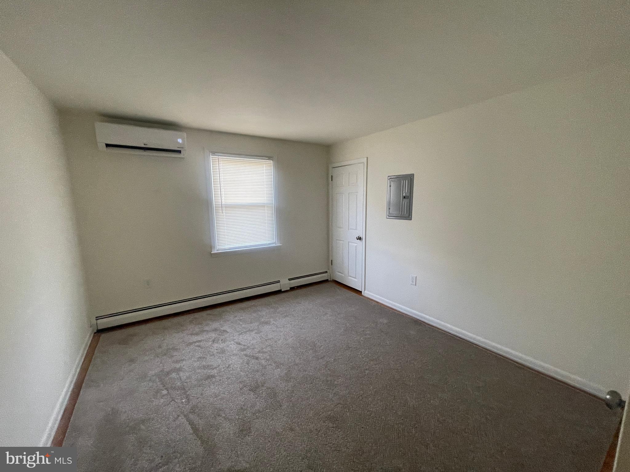 ORELAND - Residential Lease