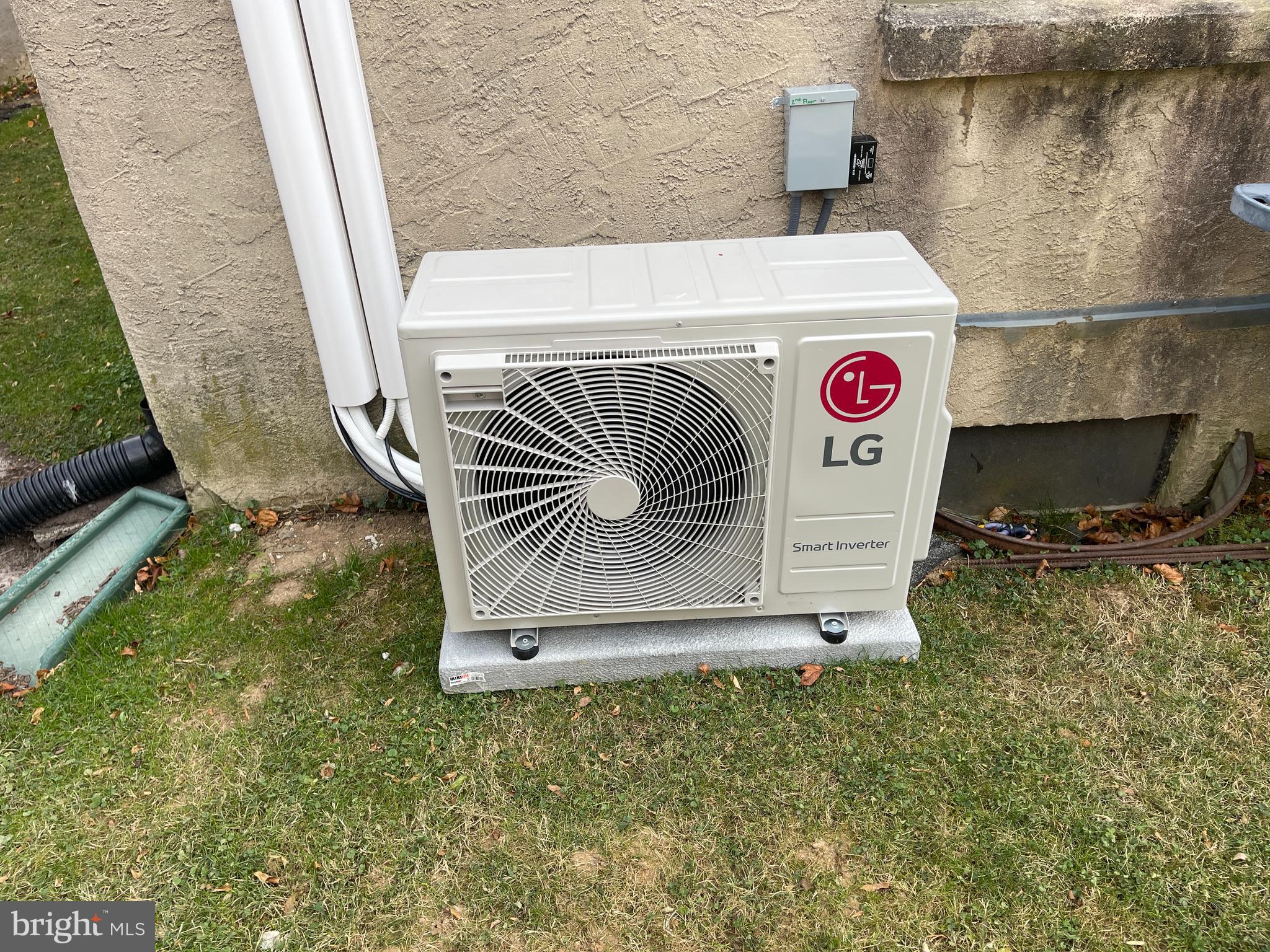 ORELAND - Residential Lease