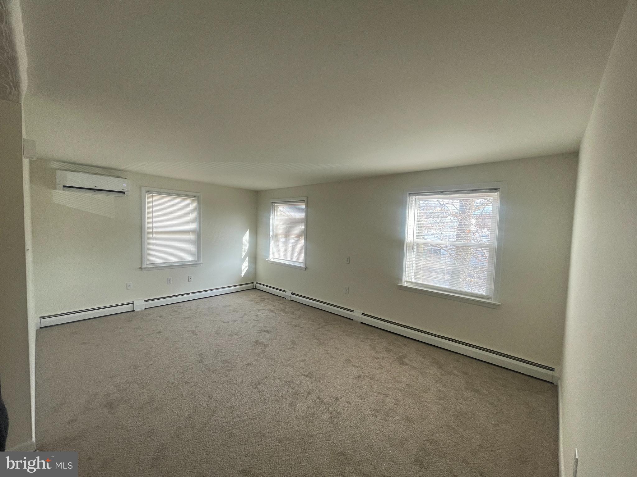 ORELAND - Residential Lease