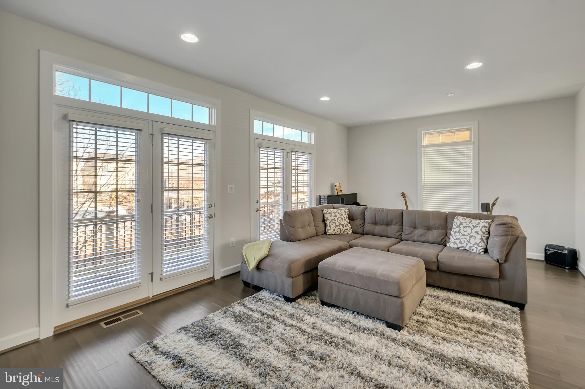 PARKSIDE - Residential