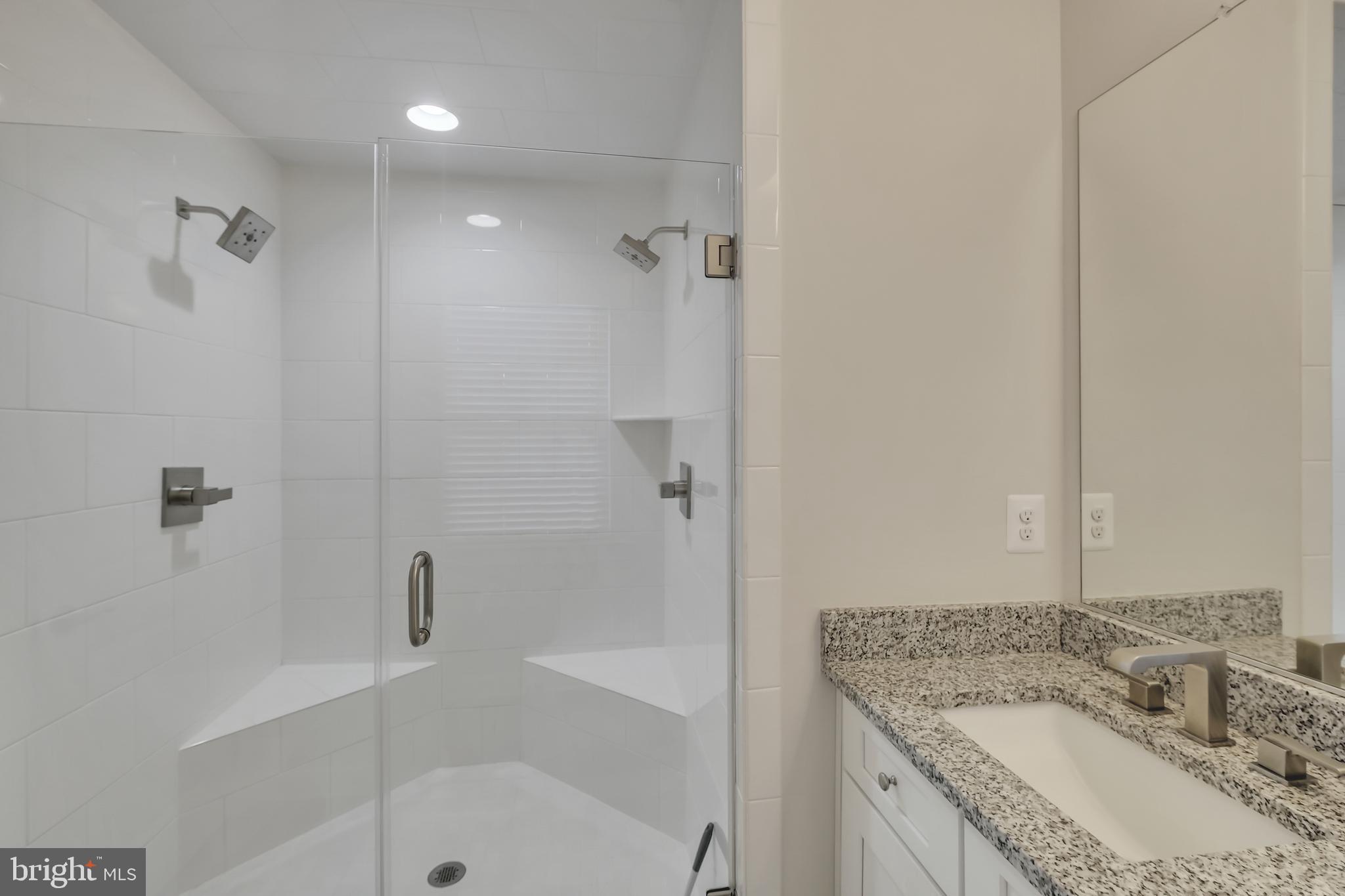 PARKSIDE - Residential