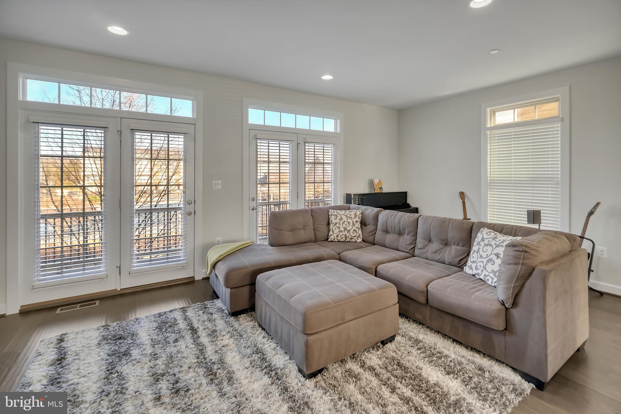 PARKSIDE - Residential