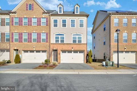 2918 MIDDLEHAM COURT HANOVER MD 21076