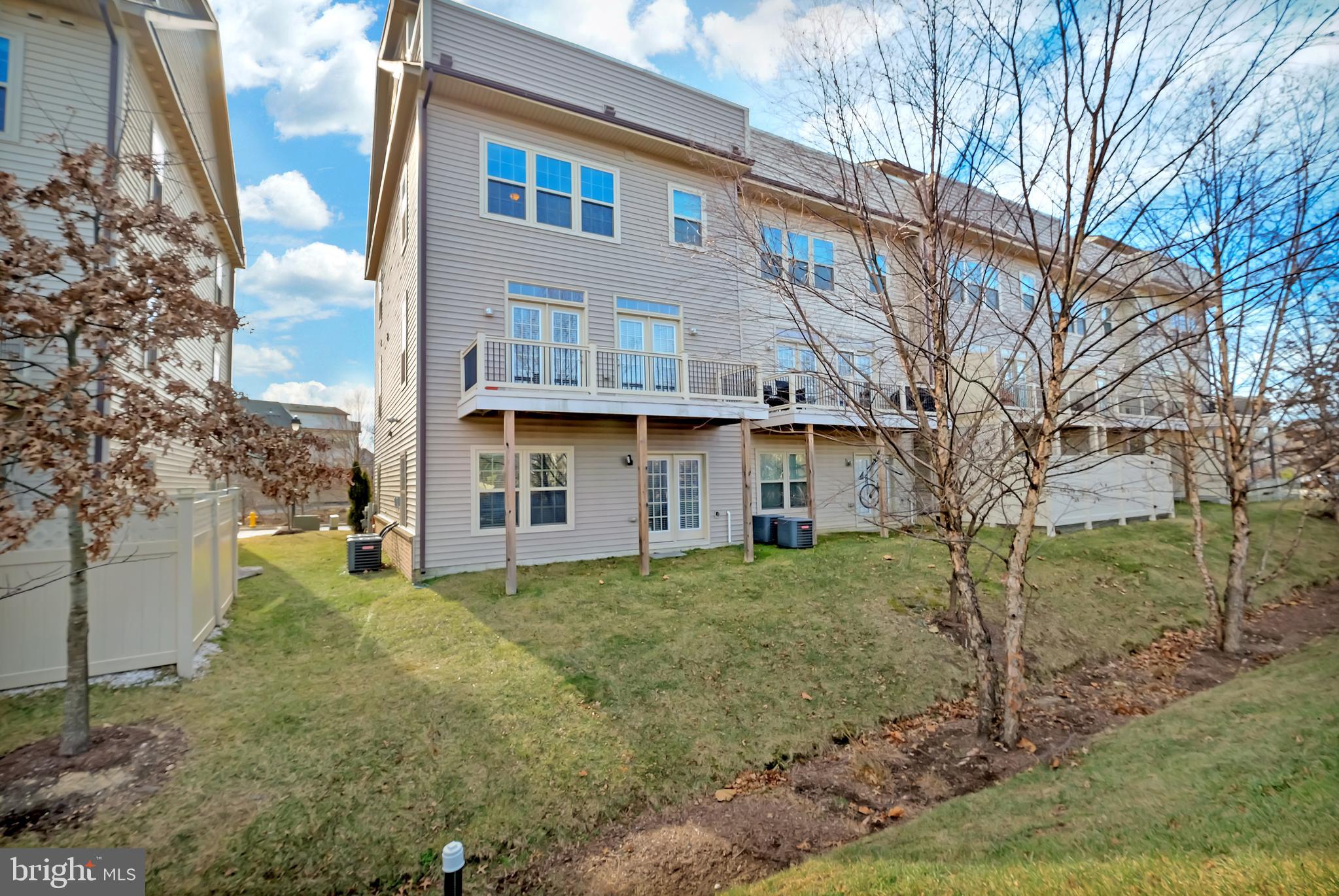 PARKSIDE - Residential