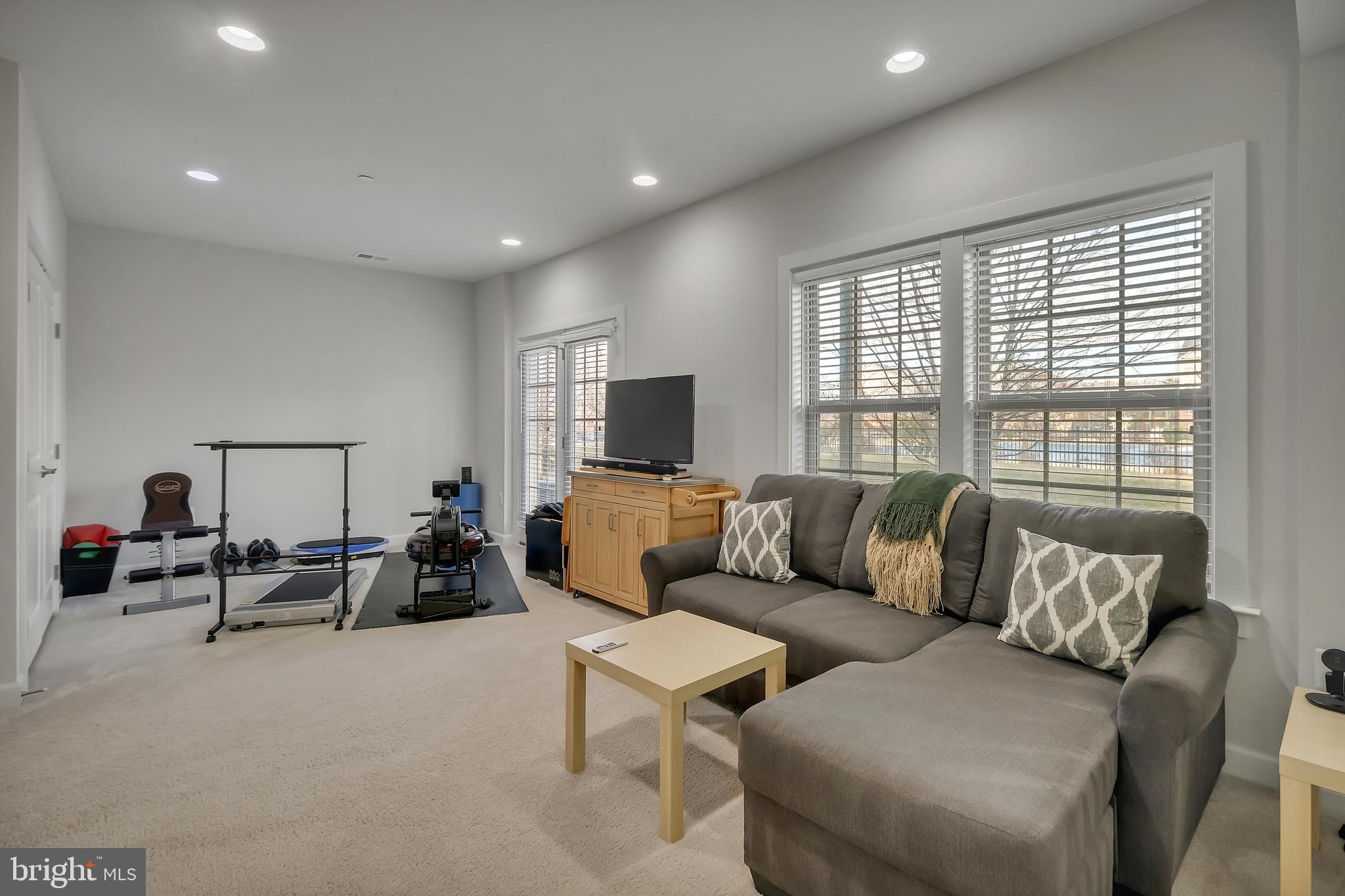 PARKSIDE - Residential