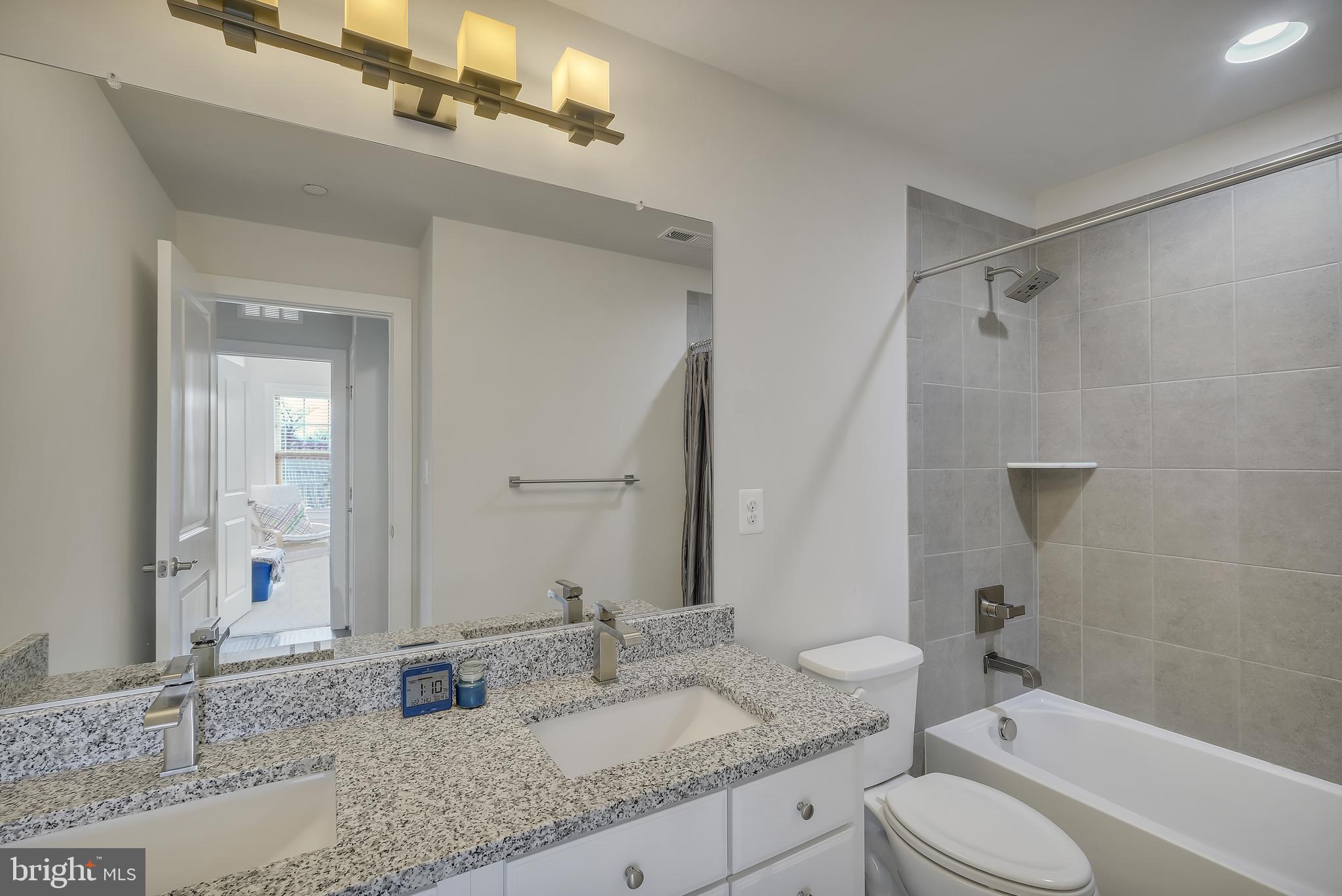 PARKSIDE - Residential