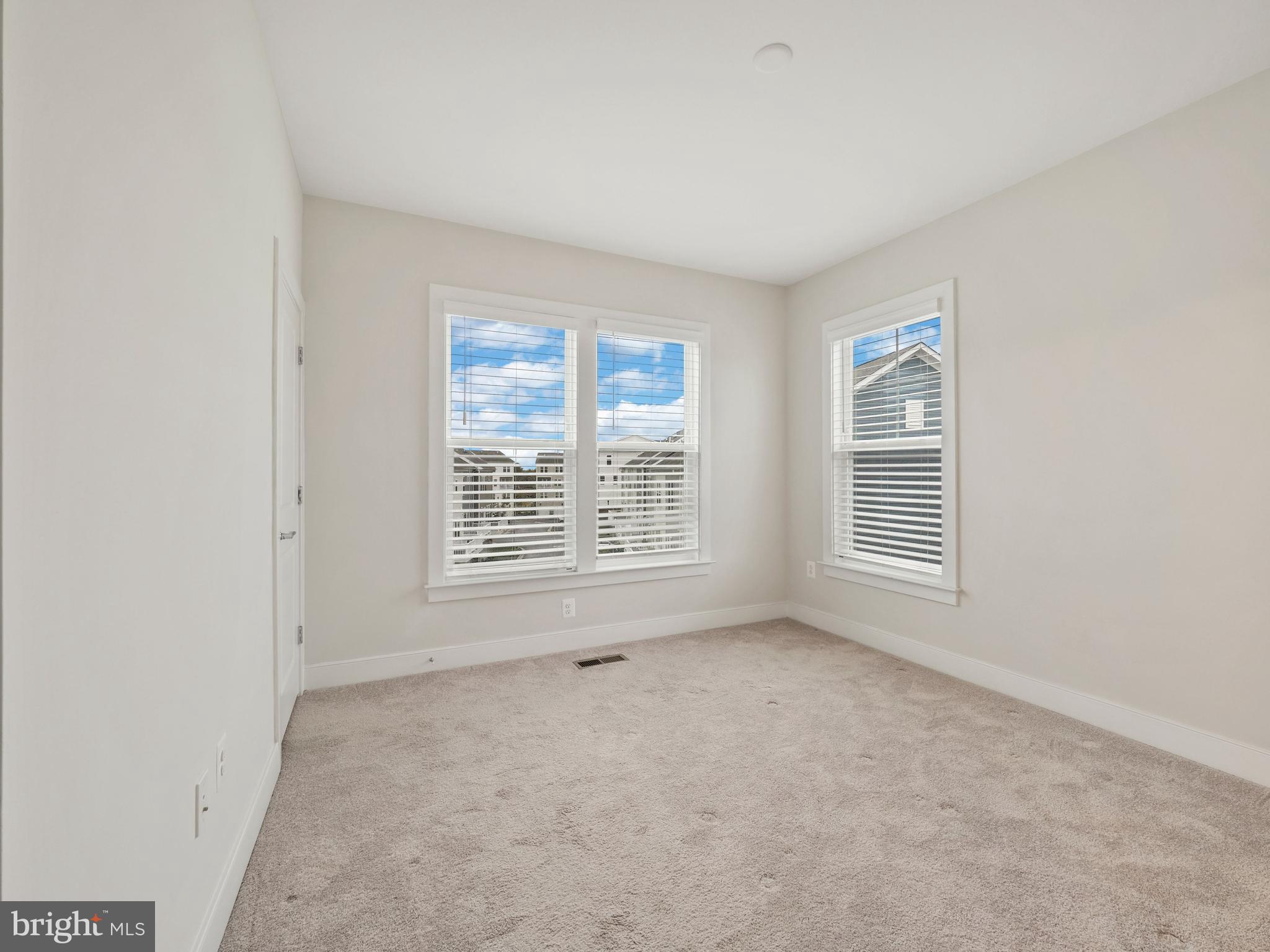 CENTURY ROW - Residential