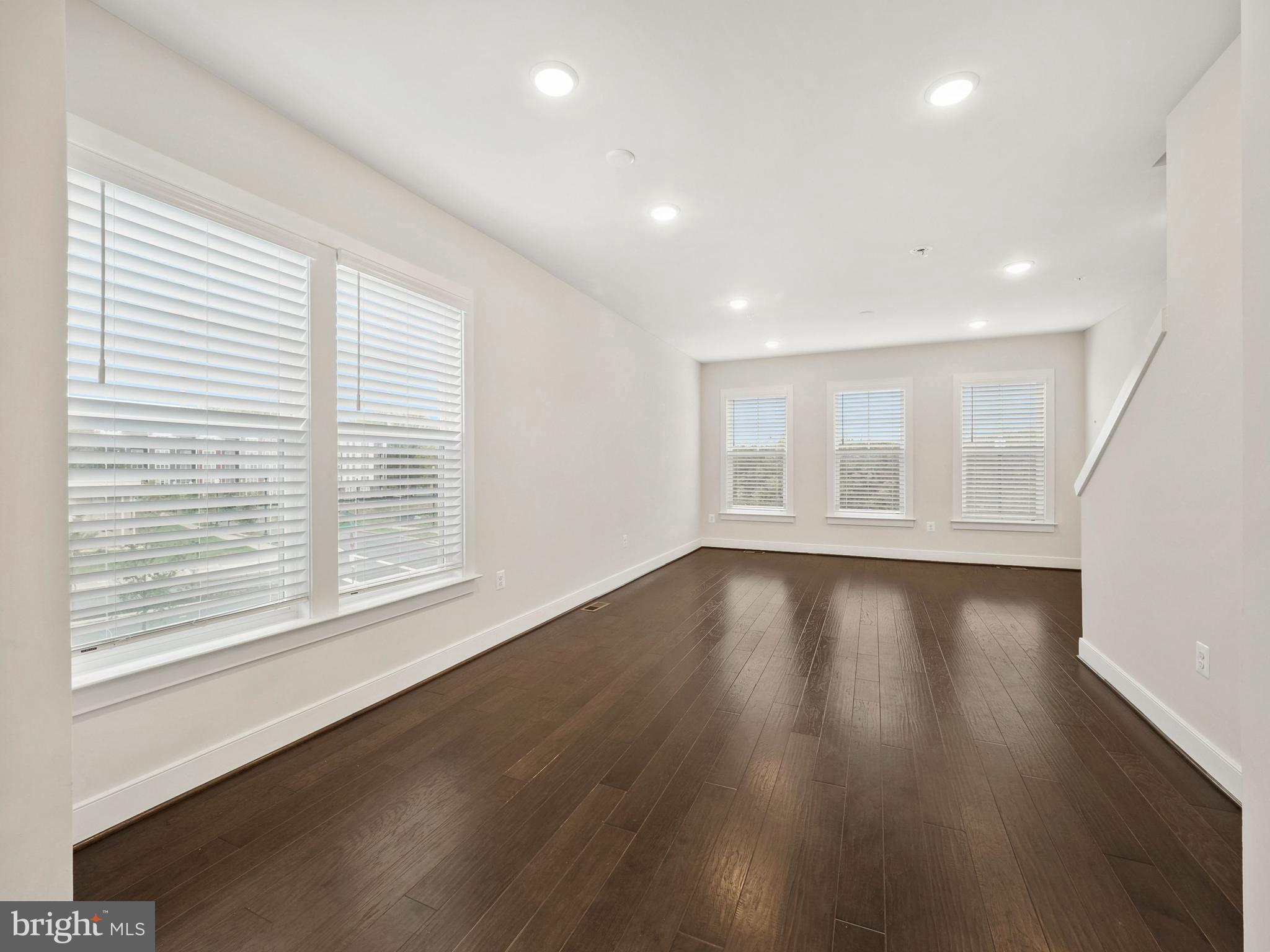 CENTURY ROW - Residential