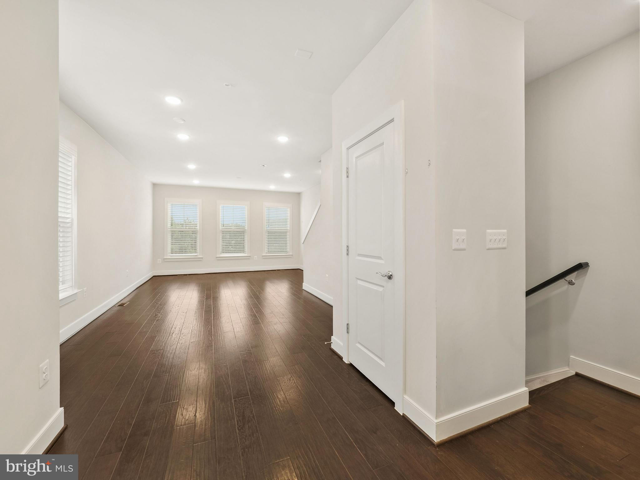 CENTURY ROW - Residential