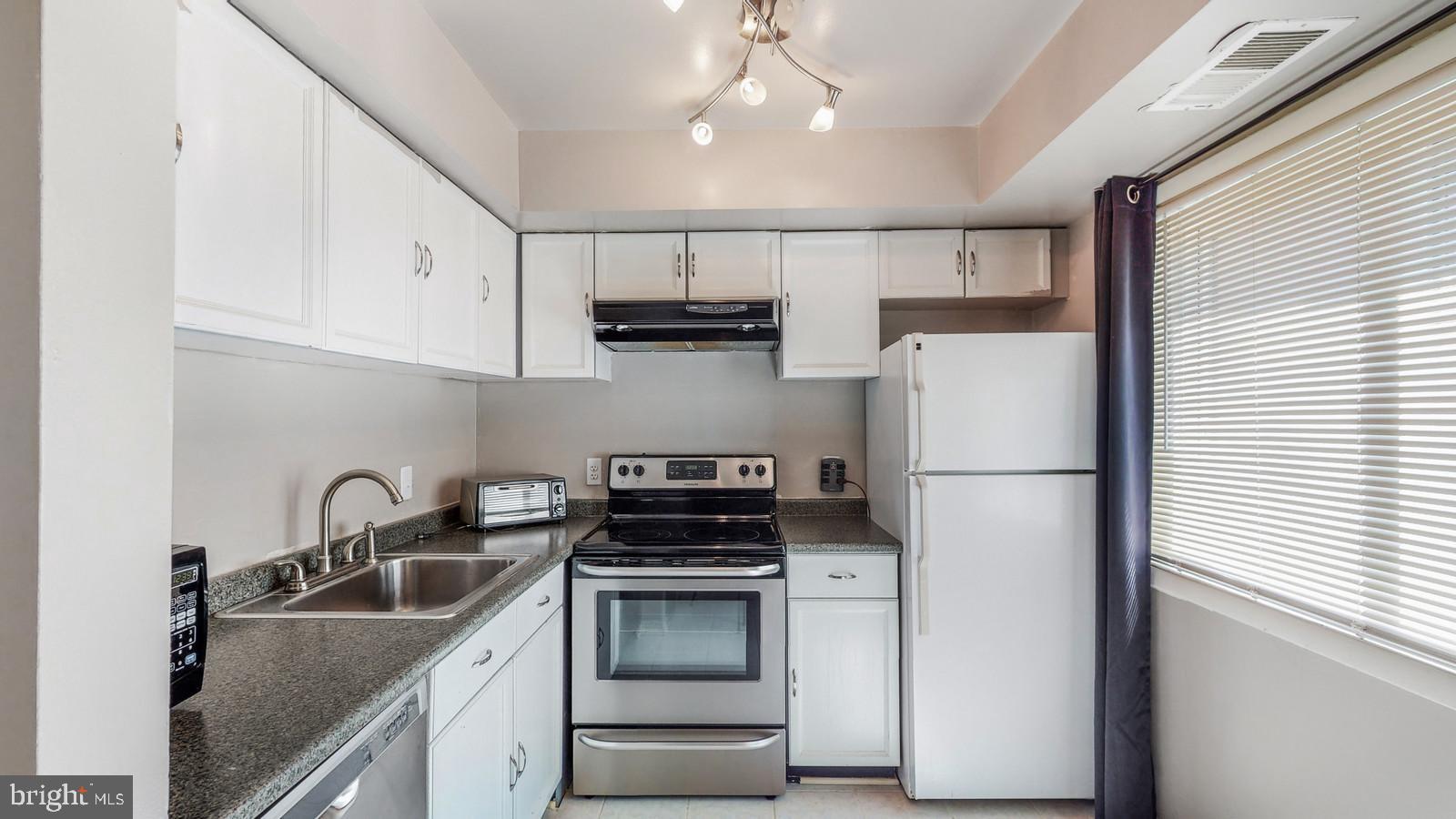 BOLLING BROOK - Residential