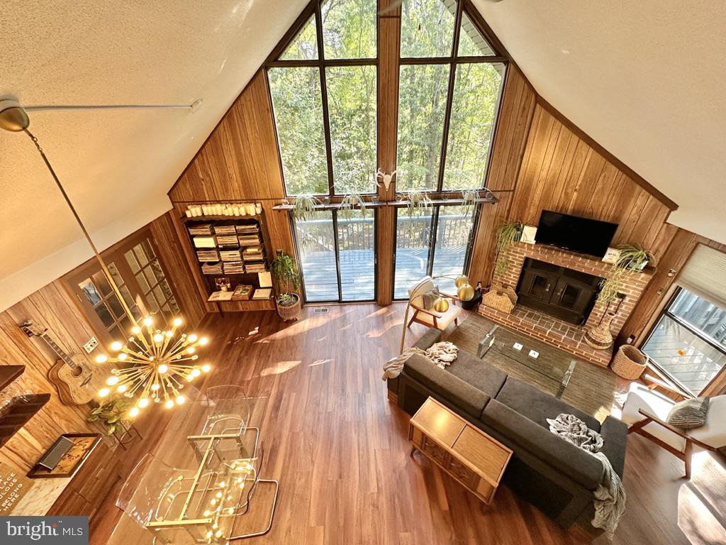 THE WOODS - Residential