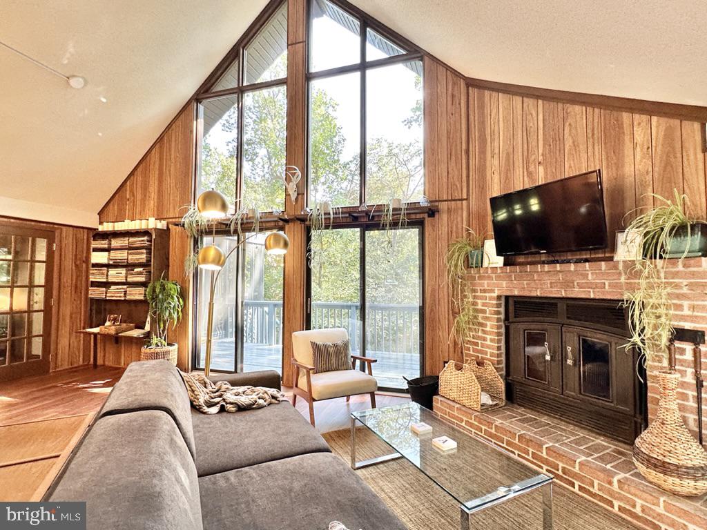 64 AURORA BOREALIS LANE