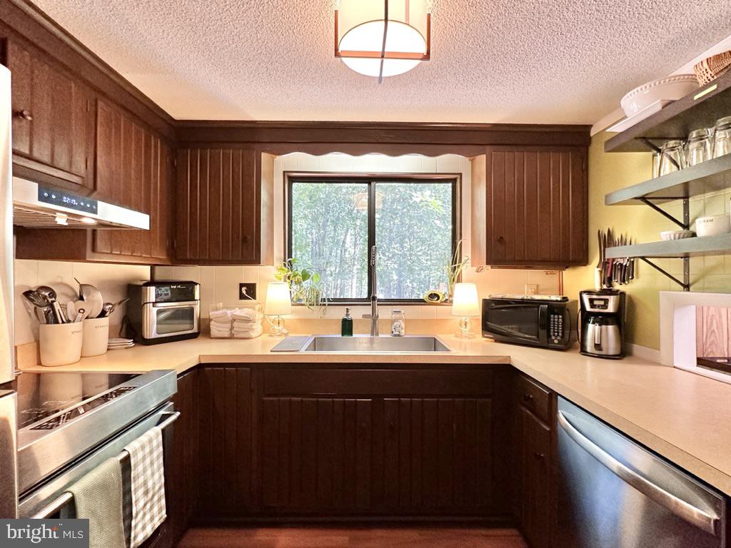 THE WOODS - Residential